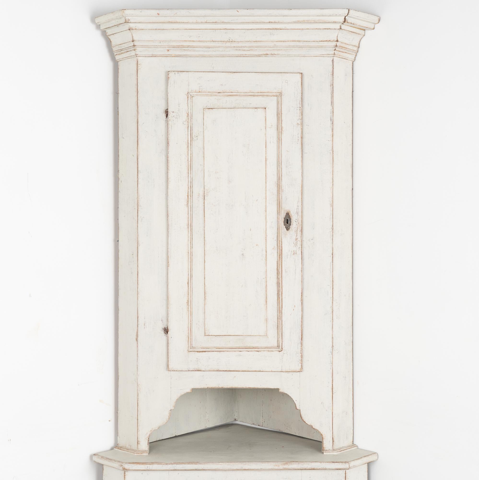 Country Tall White Corner Cabinet Cupboard, Sweden circa 1820-40 For Sale