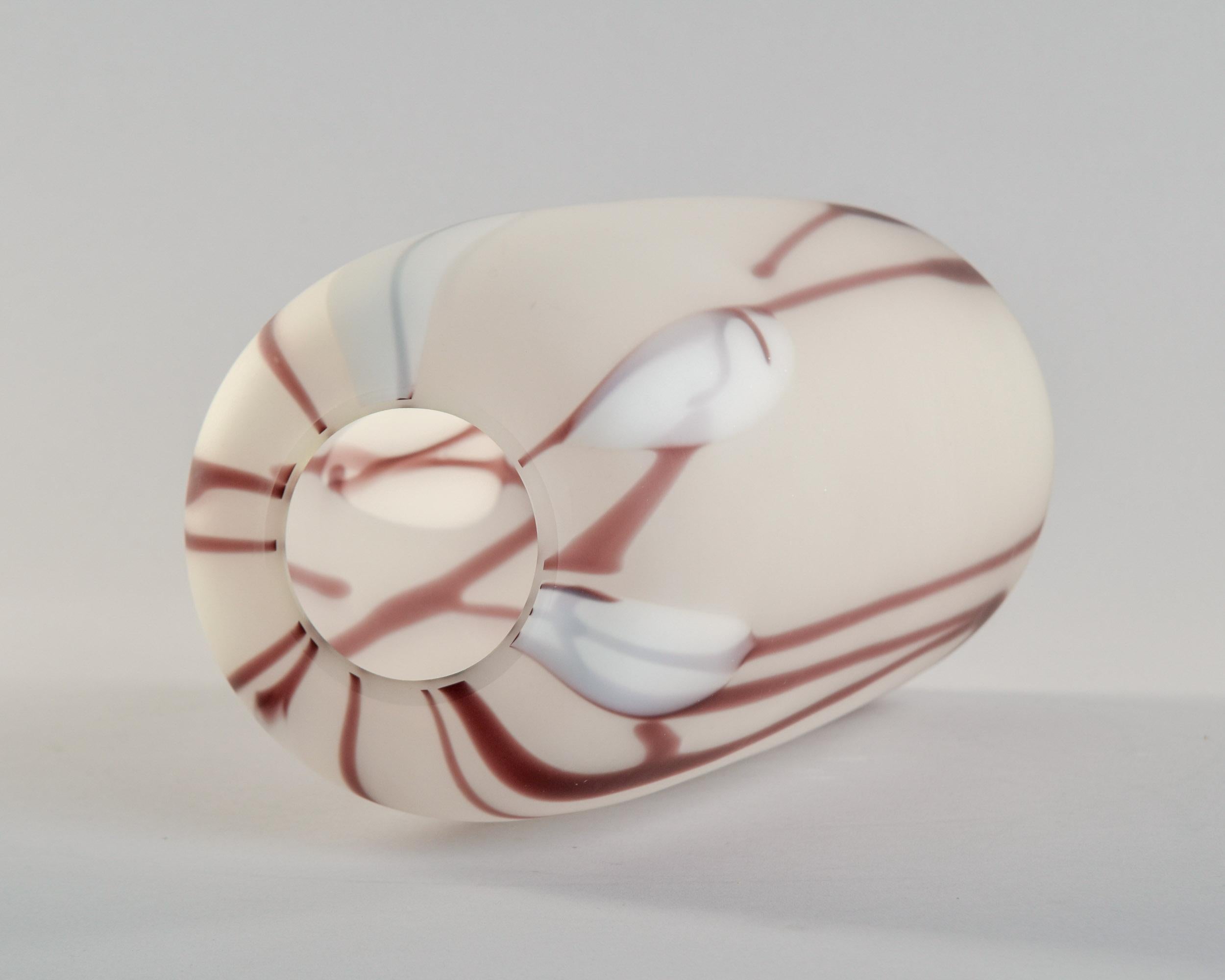Große Vase aus Murano-Glas von Carlo Moretti in Weiß und Preiselbeere im Angebot 5