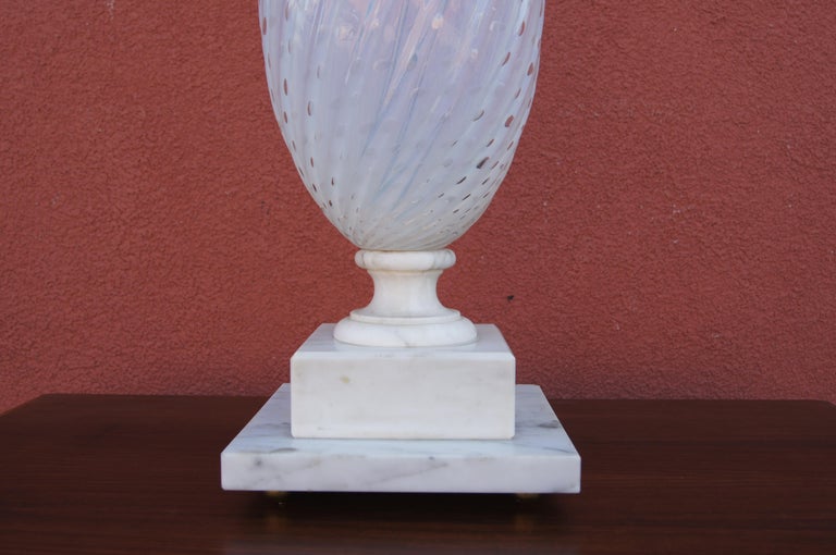 Tall White Vintage Murano Glass Table Lamp In Good Condition For Sale In Dorchester, MA