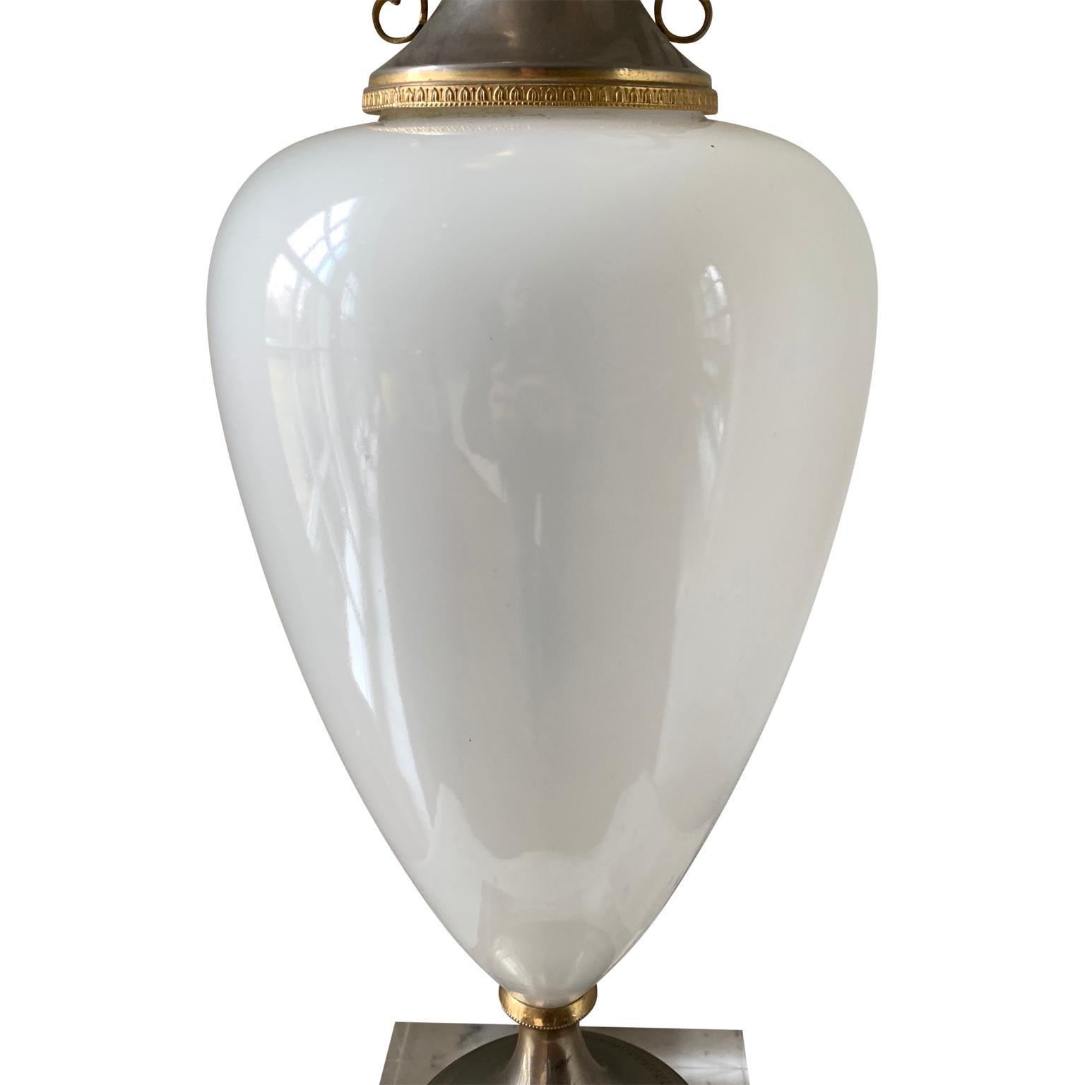 Tall White Opaline Table Lamp on Thick Square Lucite Base In Good Condition For Sale In Haddonfield, NJ