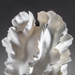 Grande sculpture en porcelaine blanche à volants, Sandra Davolio