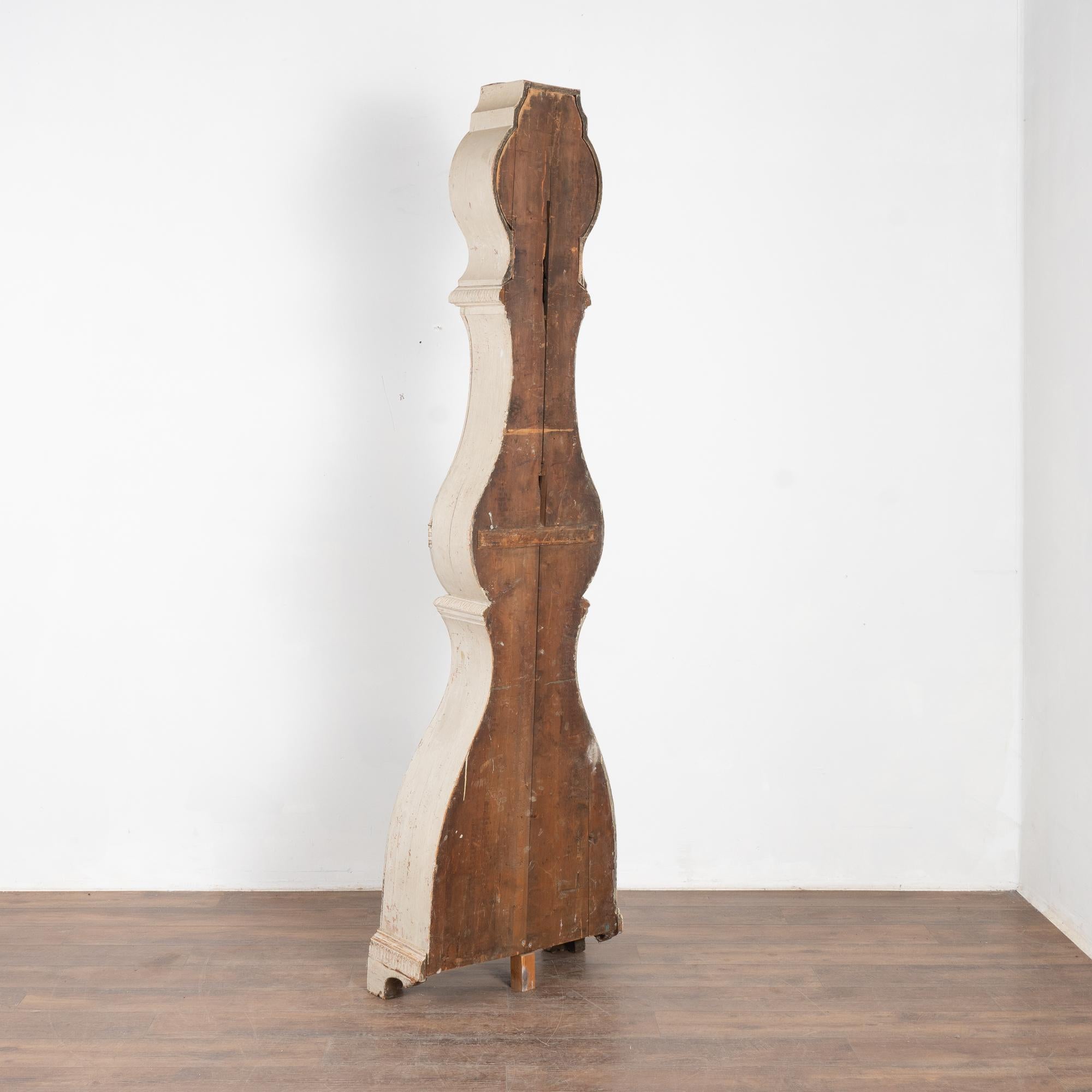 Tall White Swedish Pine Mora Grandfather Clock, circa 1840 For Sale 3