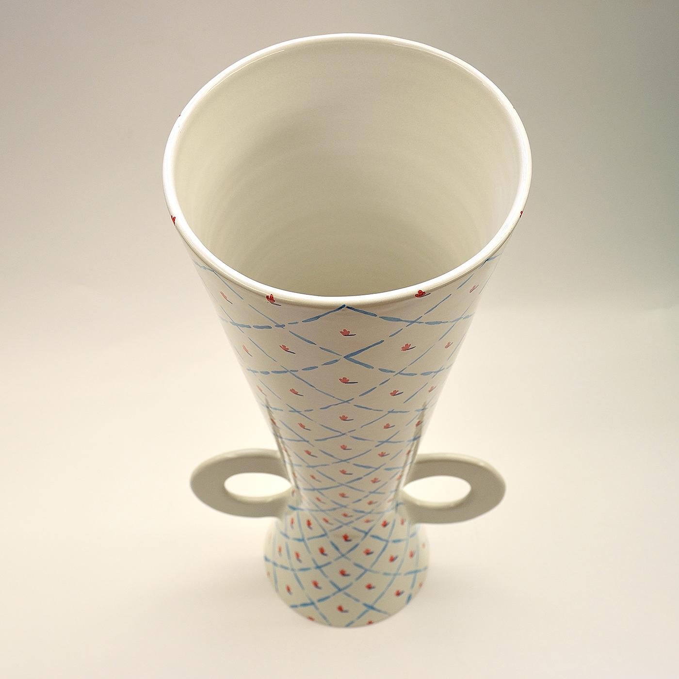 Weiße Vase von Ugo La Pietra, großformatig (Italienisch) im Angebot