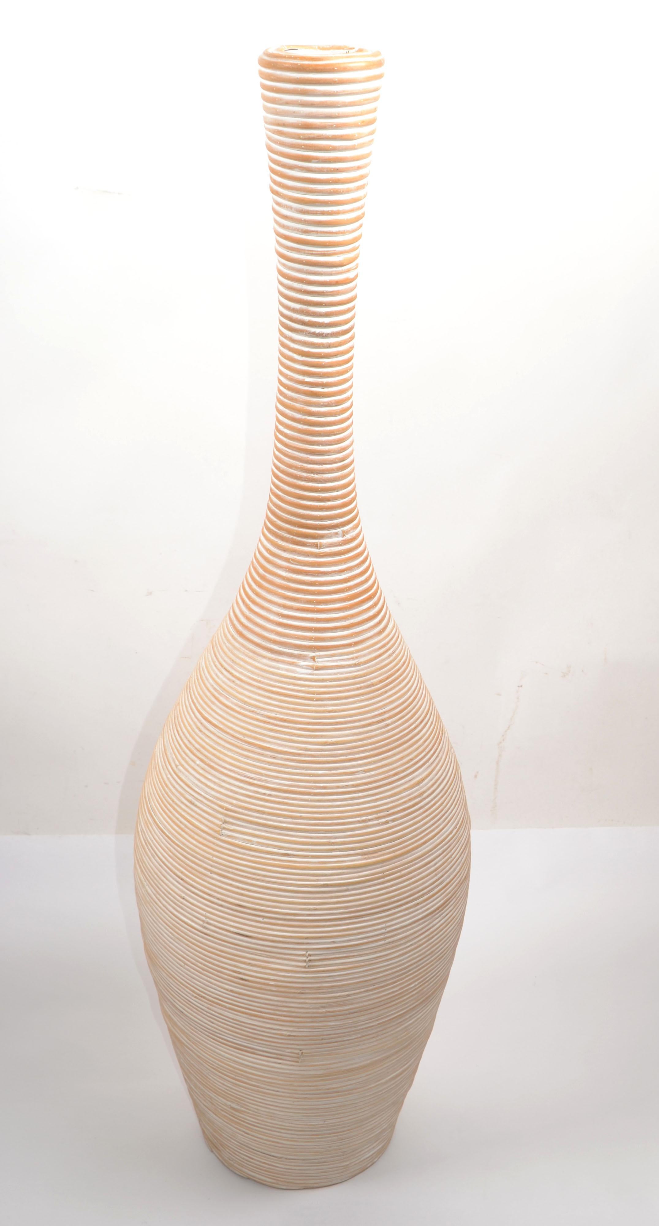 Vaso da terra alto Whitewash Reed Home Decor in legno 40 In Rustic Farmhouse Planter in vendita 4