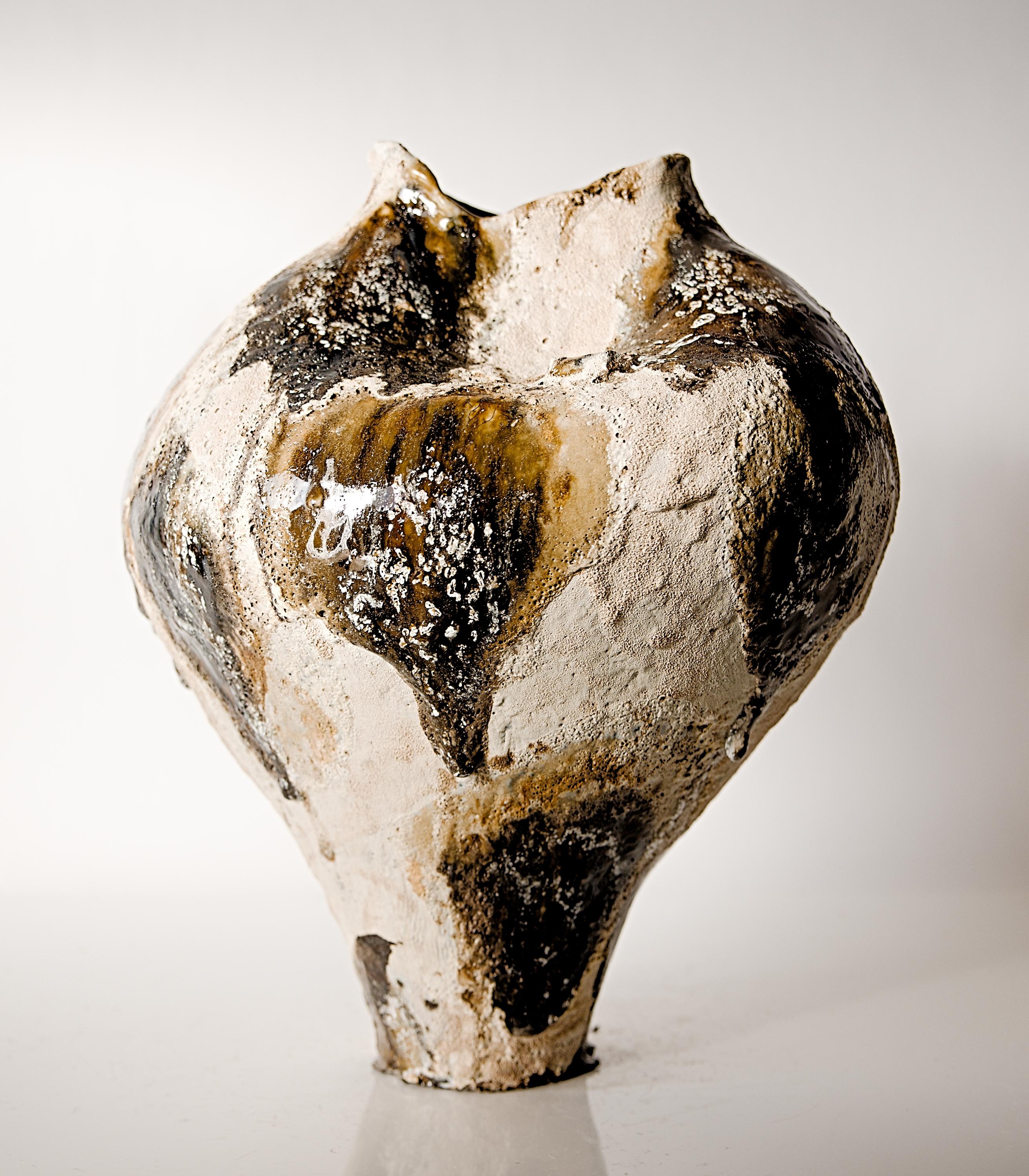 Tall Woodland Moon Vessel- Hand Made Vase II in vendita 3