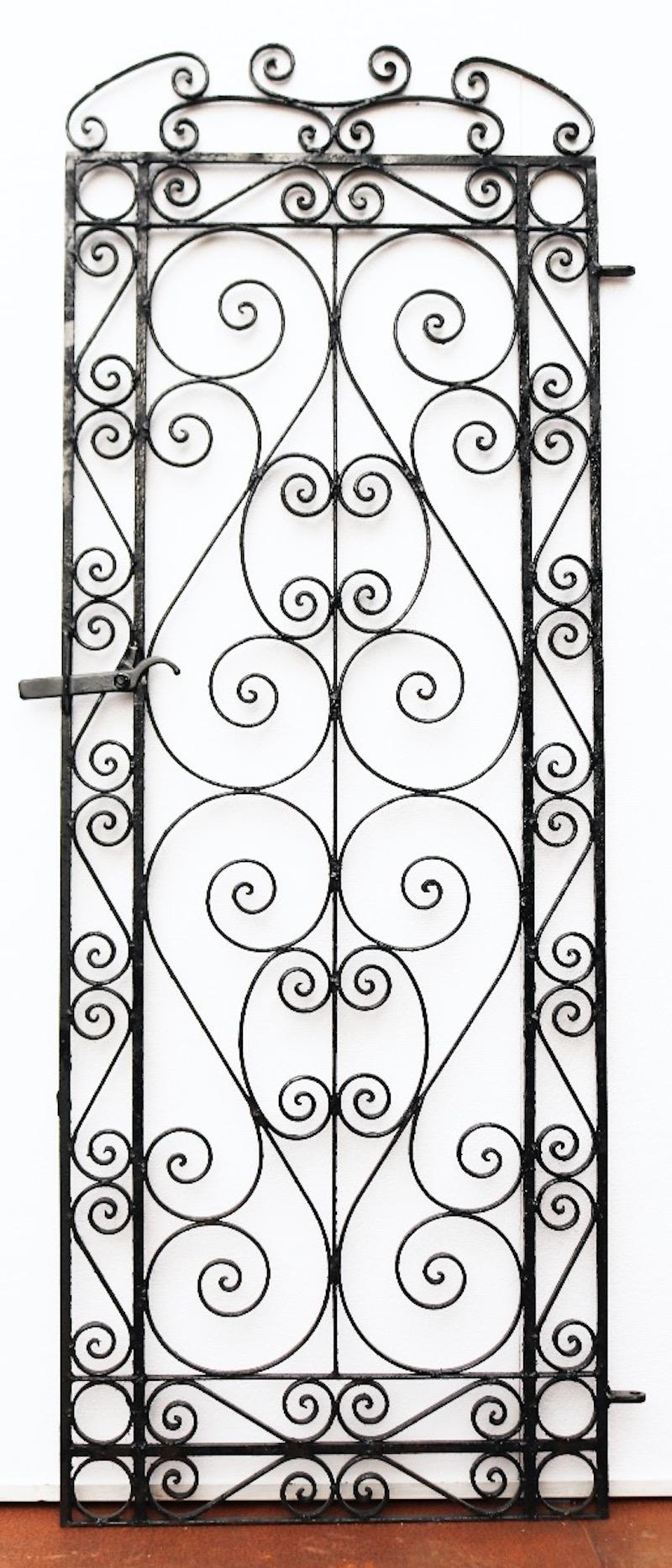 Pedestrian-Tor aus Schmiedeeisen im Angebot 2