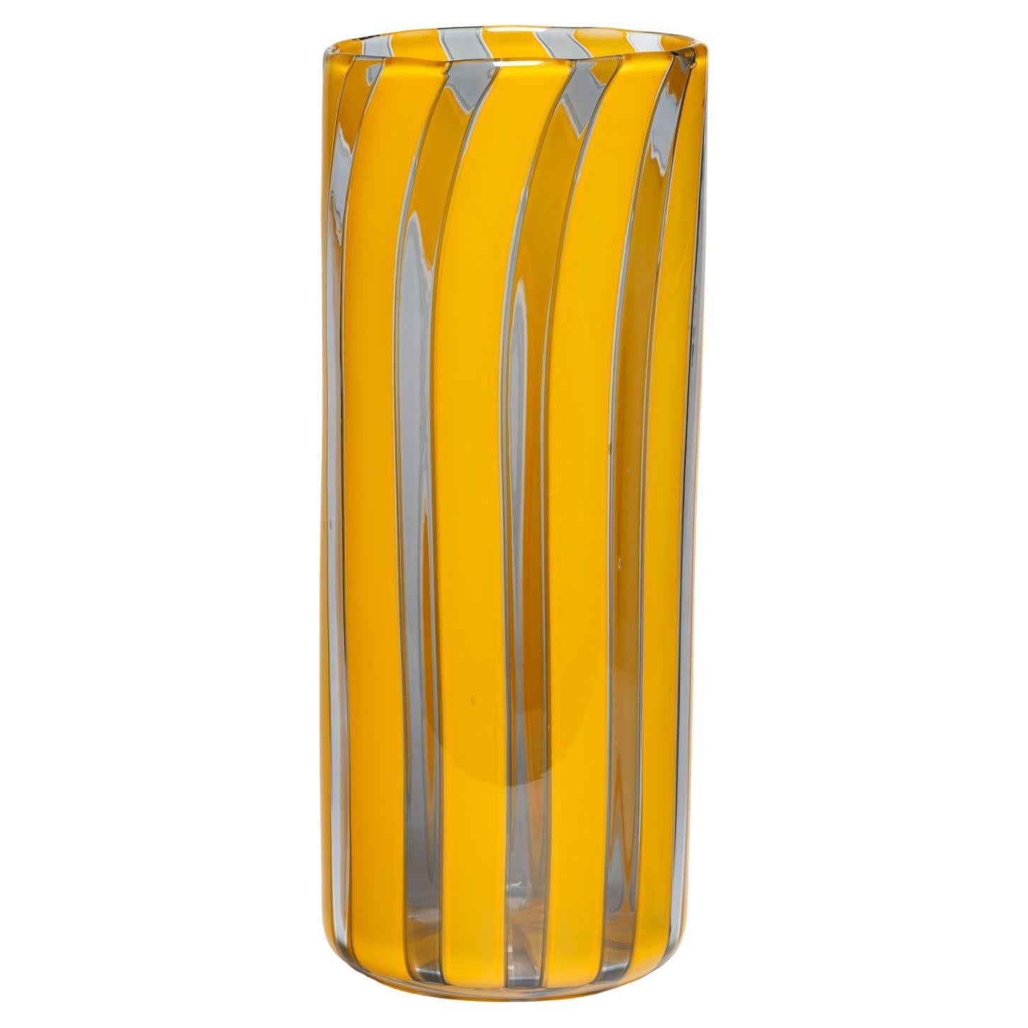 Vaso alto in vetro giallo e blu fumé in vendita