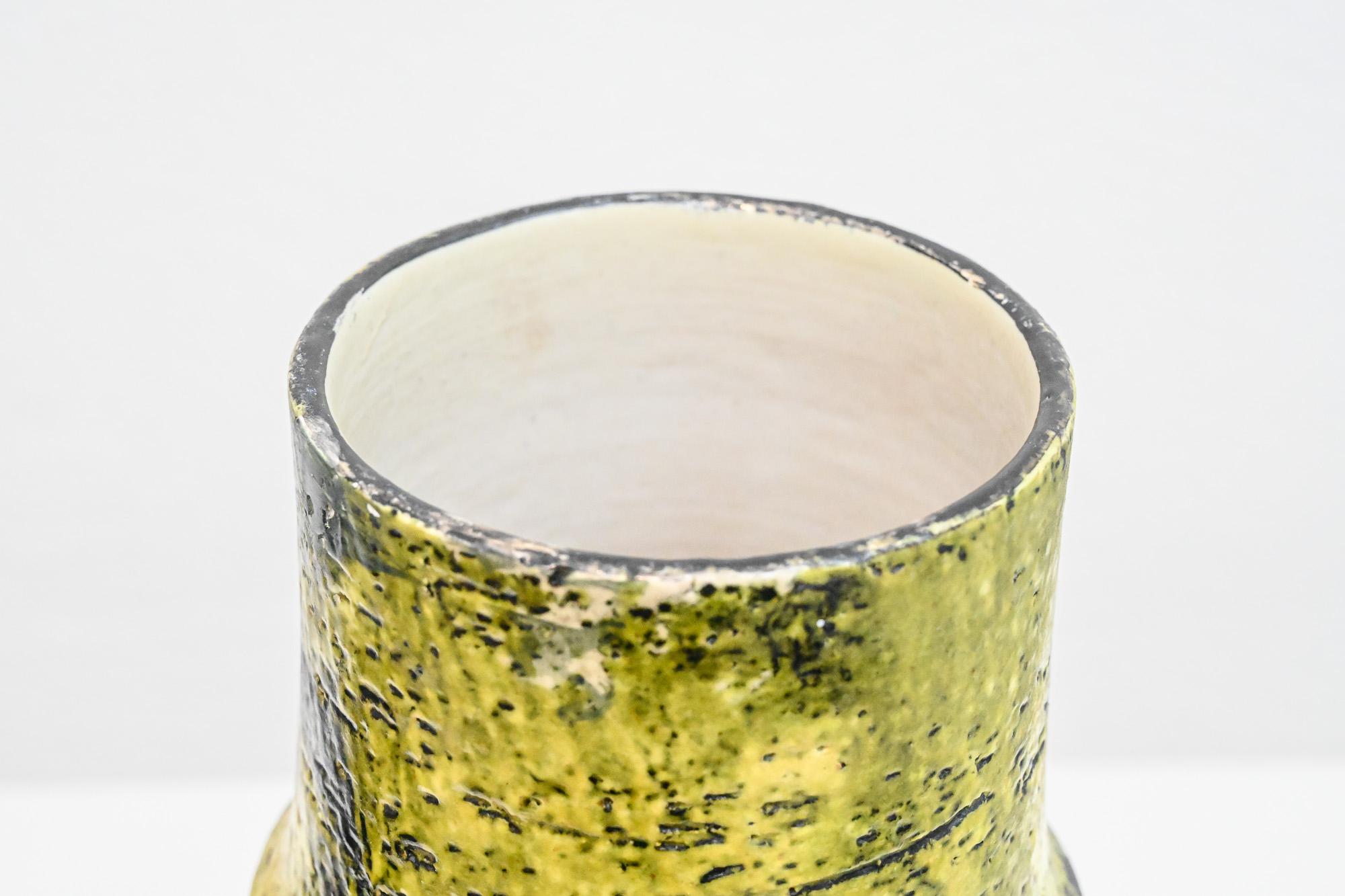 Tall yellow/green vase by Marcello Fantoni (1915-2011) – Florence, Italy
Signed to the base Fantoni Provenance: sourced directly from the Fantoni family

