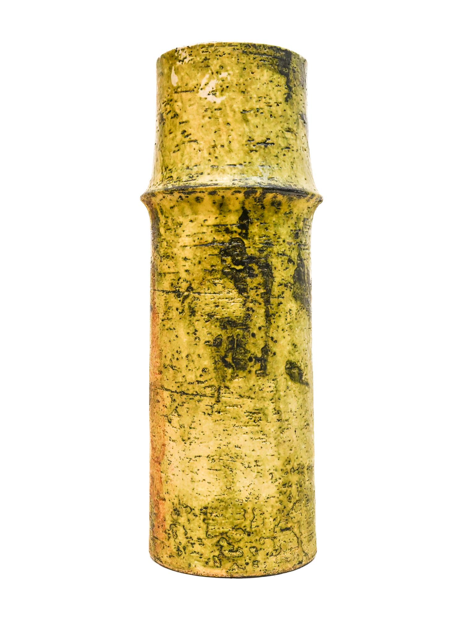 Tall yellow/green vase by Marcello Fantoni Italy In Good Condition For Sale In Henley-on Thames, Oxfordshire
