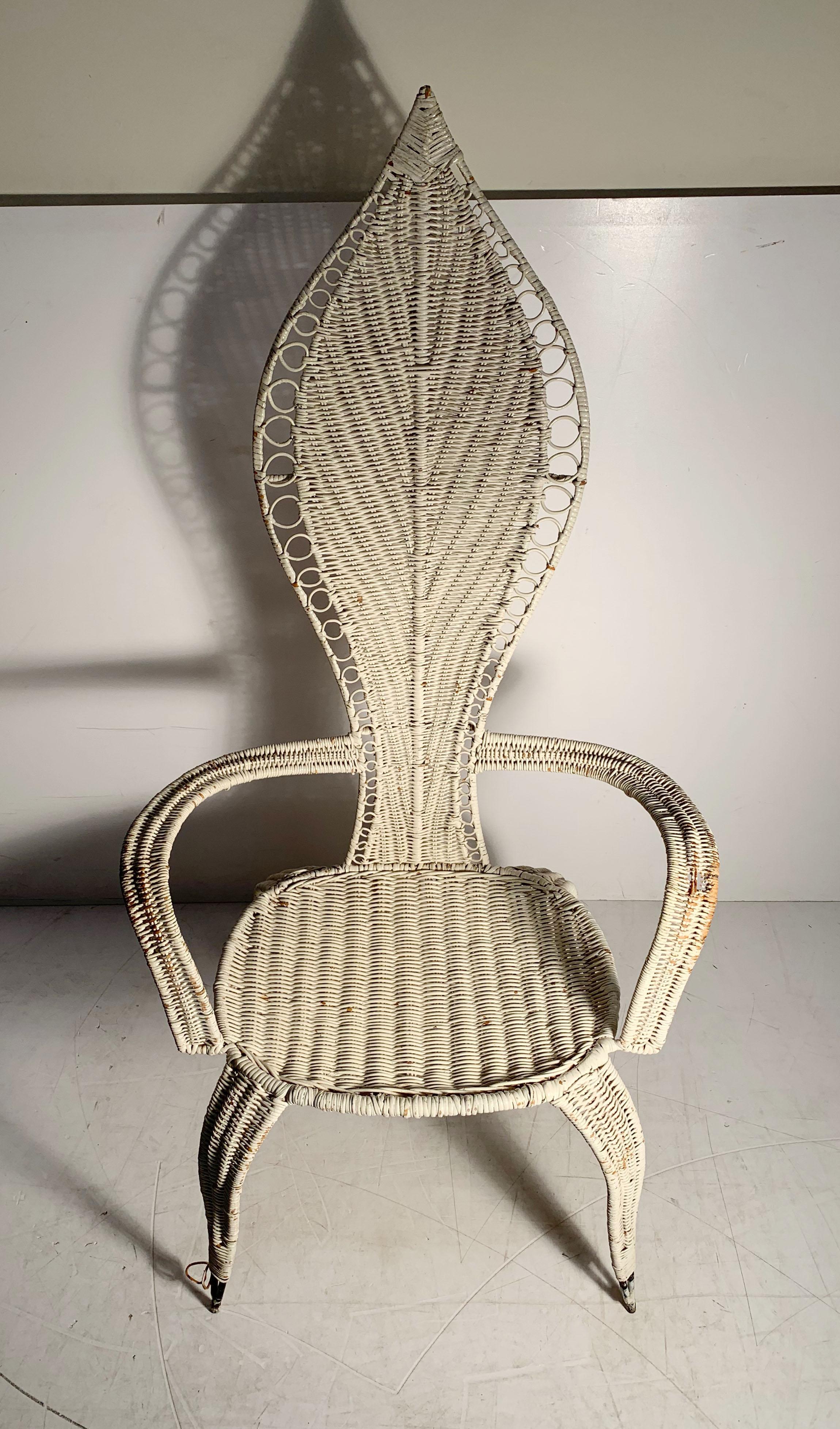 Tropi-Cal Danny Ho Fong et Miller Fong  Chaise en osier pour jardin moderne du milieu du siècle dernier

À la manière de Maurizio Tempestini pour Salterini. 