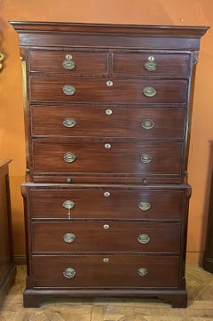 Tallboy, También Conocido Como Pecho Sobre Pecho, En Caoba - Siglo XVIII