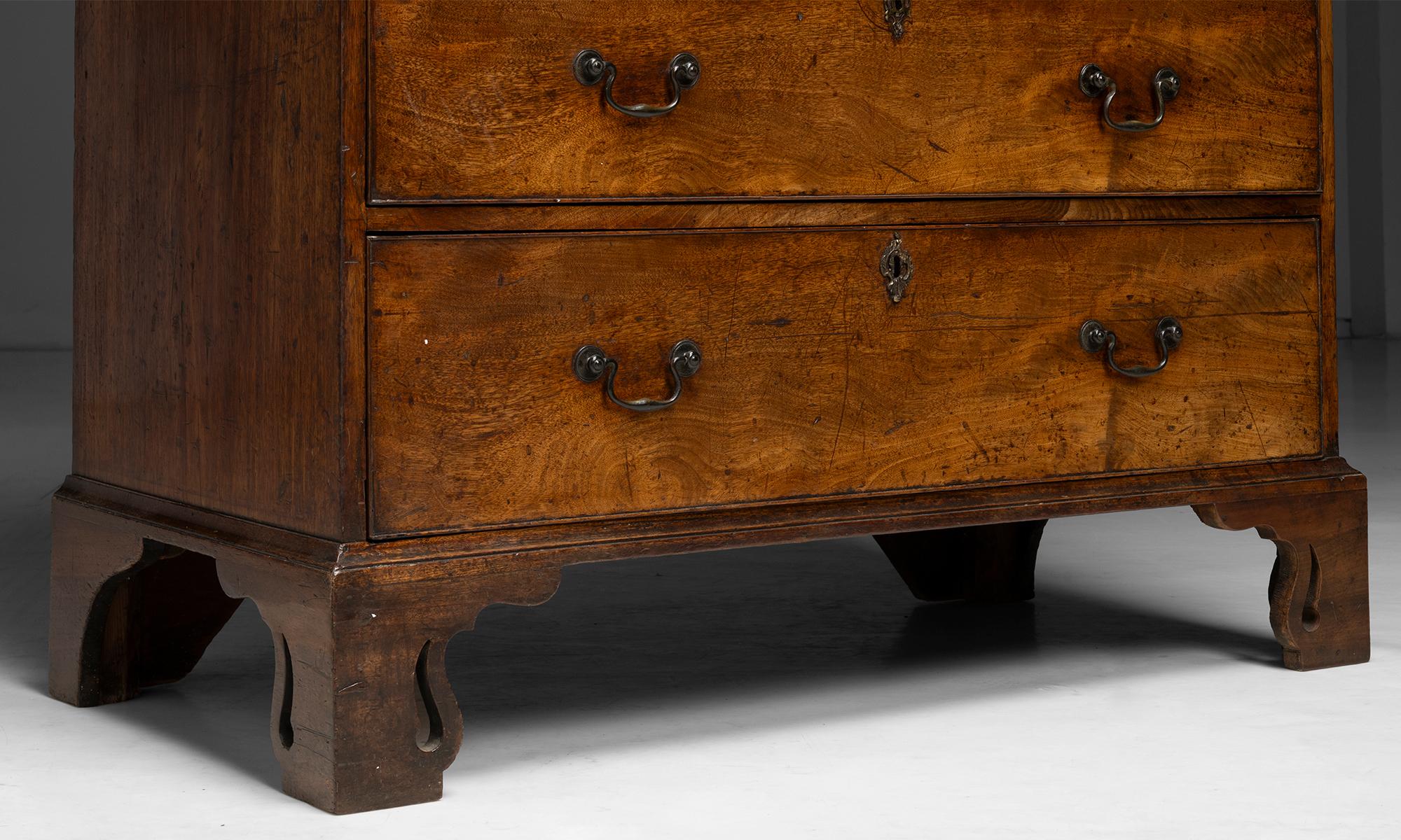 Tallboy Chest of Drawers, England circa 1780 in vendita 3