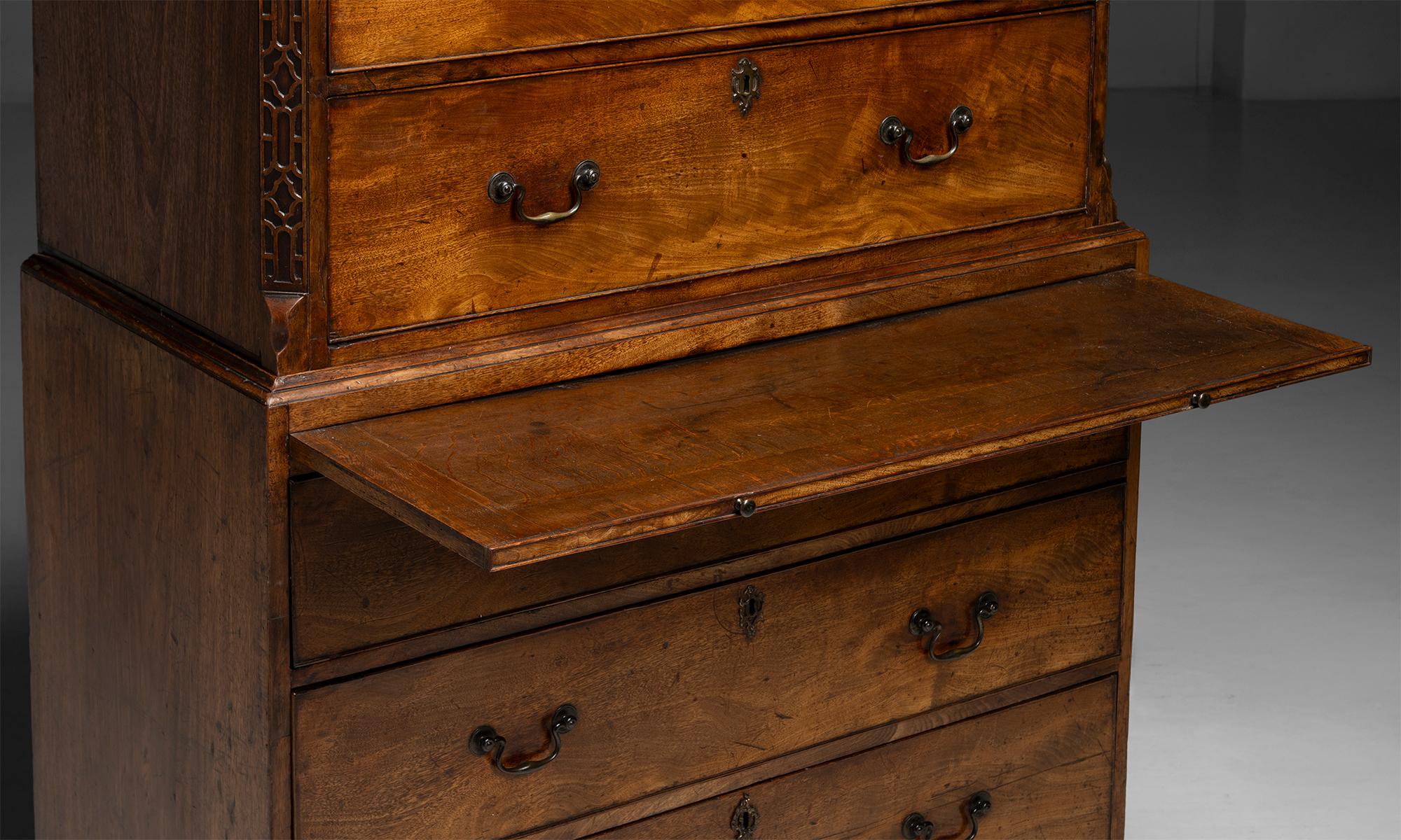Fine XVIII secolo Tallboy Chest of Drawers, England circa 1780 in vendita