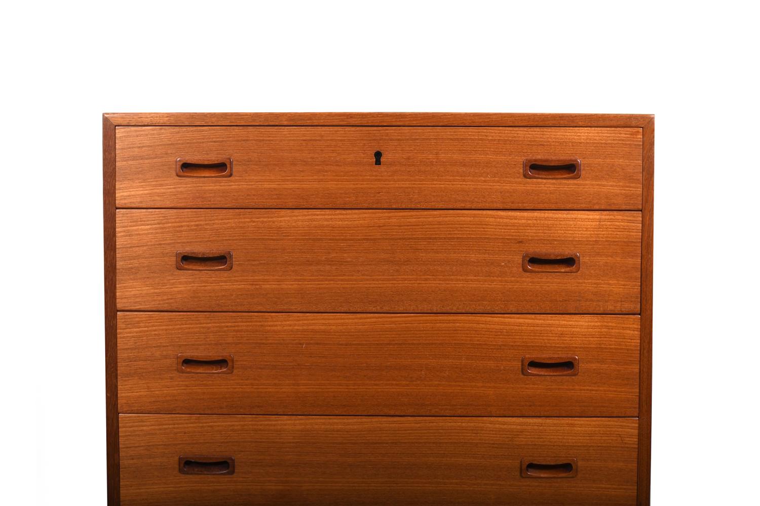 Danish Tallboy Chest of Drawers in Teak by Omann Jun. 1960s. For Sale