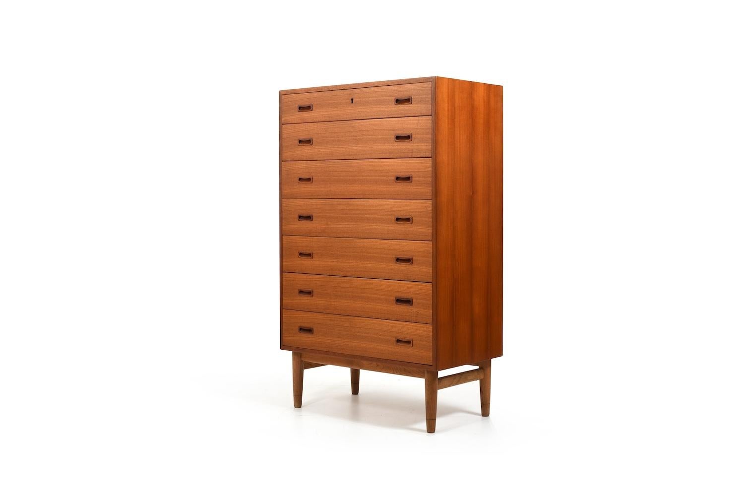 Tallboy Chest of Drawers in Teak by Omann Jun. 1960s. For Sale 1