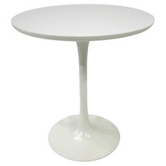 Table d'appoint/table de style Saarinen Taller Tulip de Maurice Burke (A)