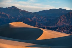 Mesquite Dunes 1/50 - Farb-Landschaftsfotografie von Talor Stone