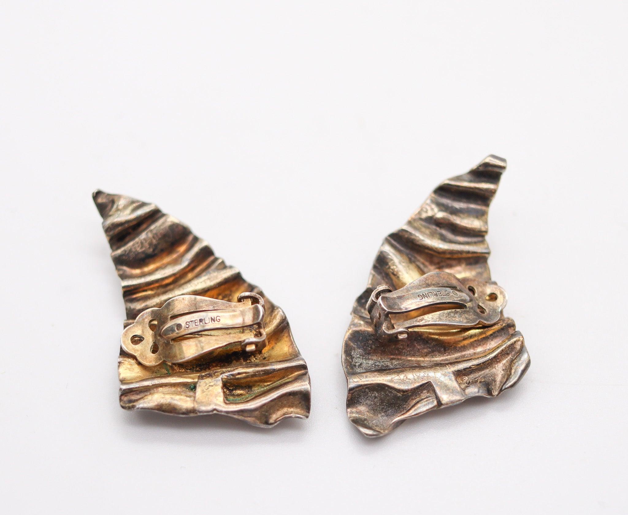 TALYA BAHARAL 1980 Orecchini scultorei modernisti a clip in argento 925 In condizioni ottime in vendita a Miami, FL