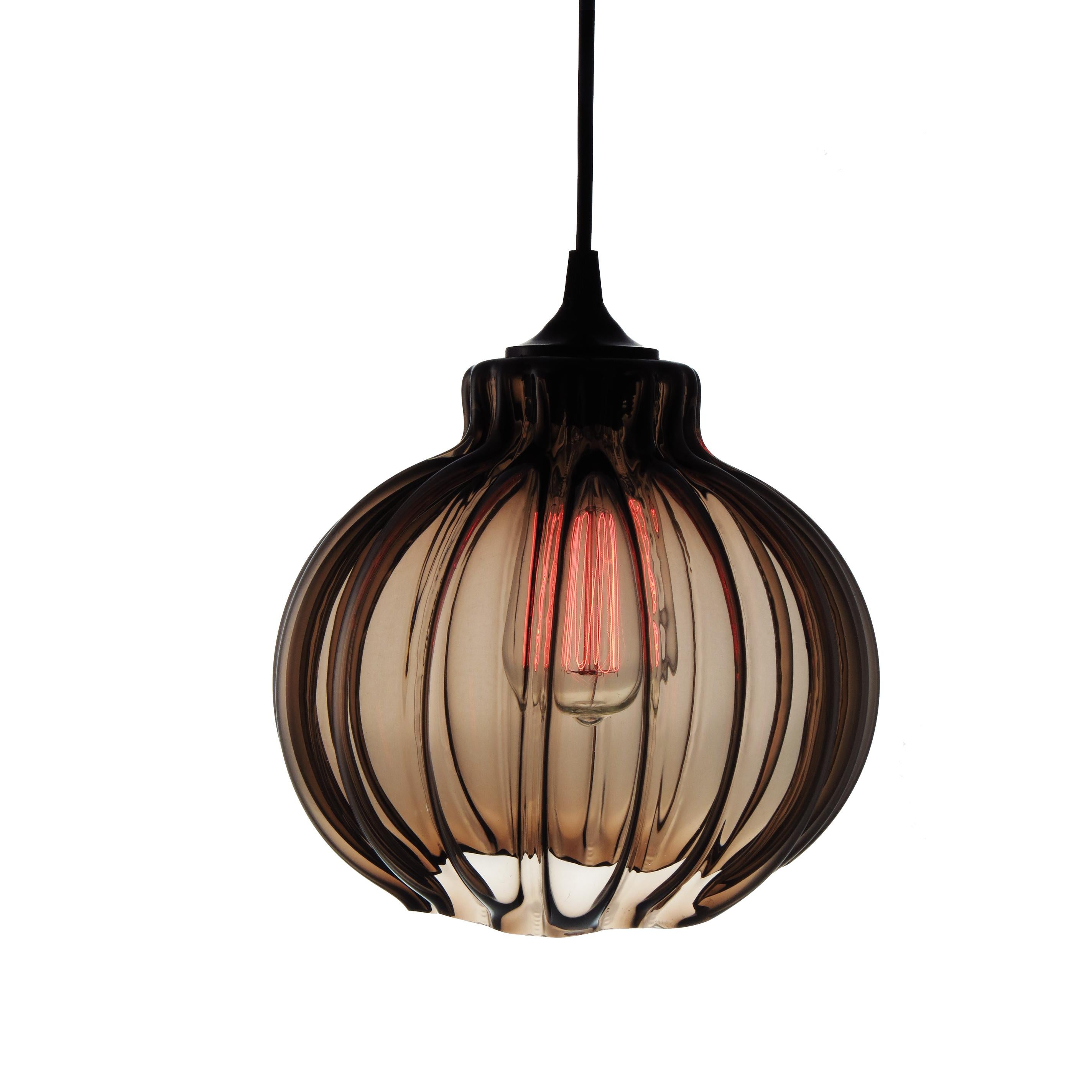 Molded Tamala, Contemporary Hand Blown Pendant Lamp in Clear by Luminosa For Sale