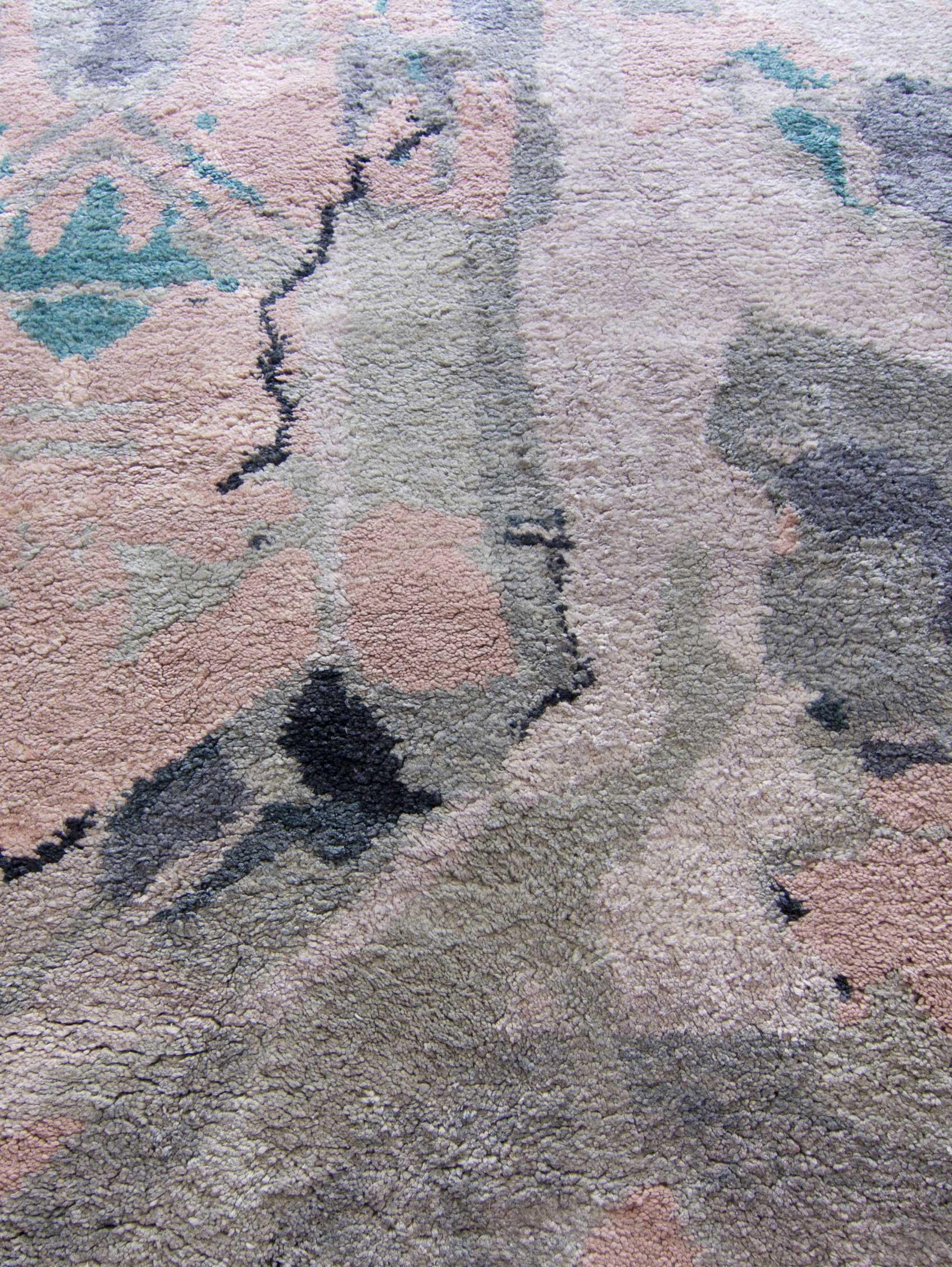 Tamandot Tesoro, handgeknüpfter Teppich von Eskayel (Handgeknüpft) im Angebot