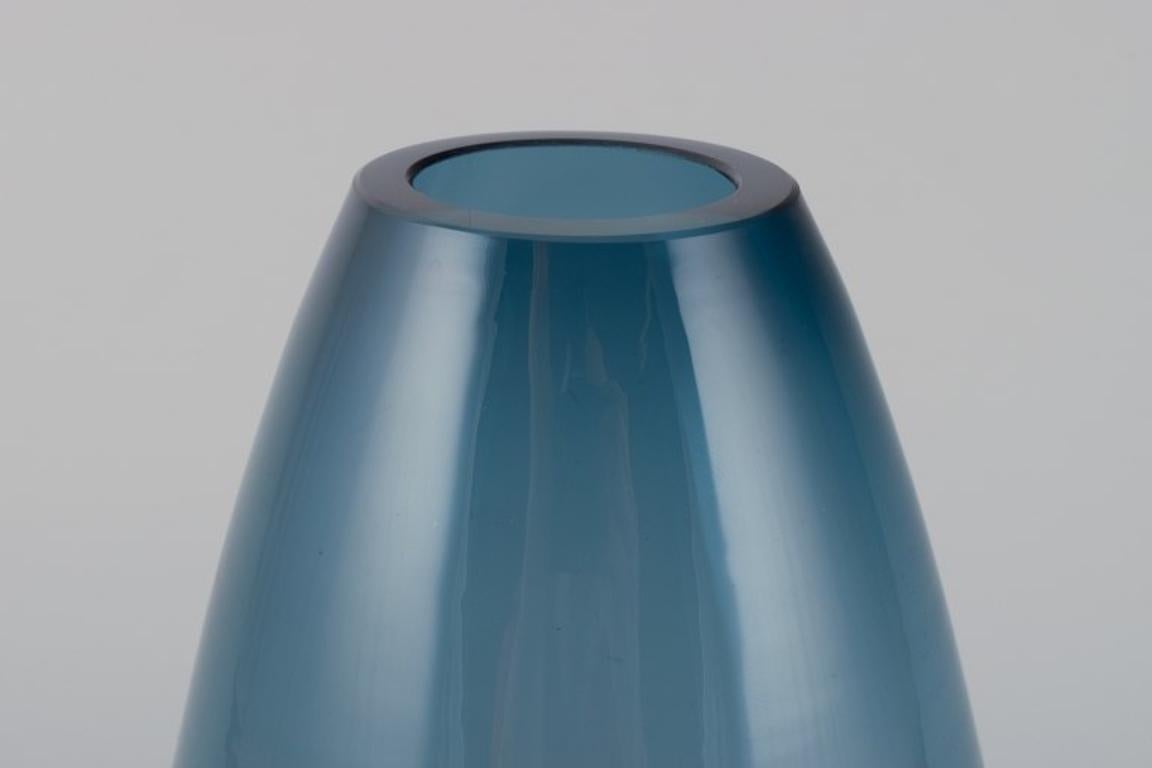 Tamara Aladin für Riihimäen Lasi, Finnland. Vase aus Kunstglas, 1960er Jahre (Skandinavische Moderne) im Angebot