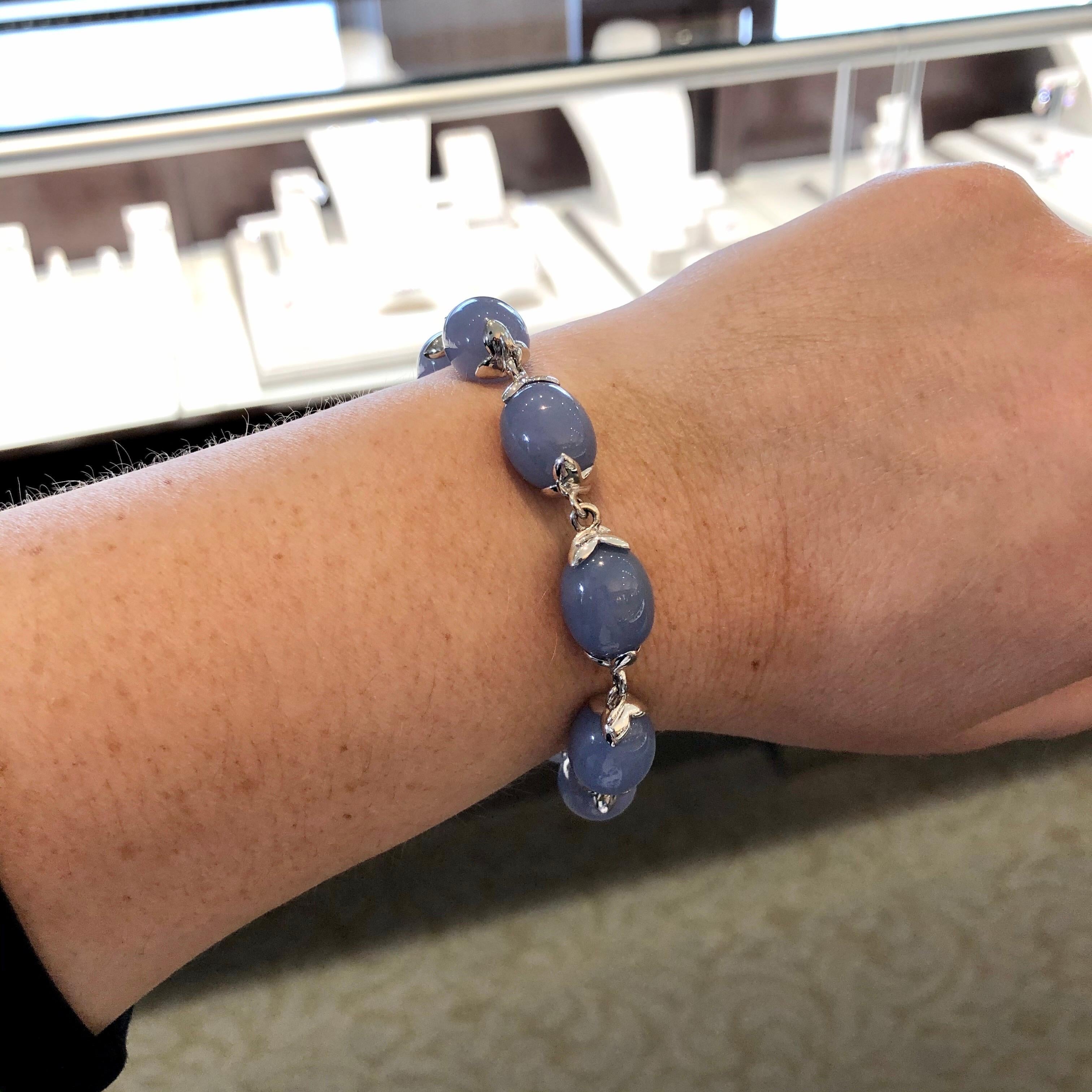 Tamara Comolli Coconut Bracelet Small Blue Chalcedony Olive Shaped- BCOSLBCHBLWG In New Condition In Carmel, IN