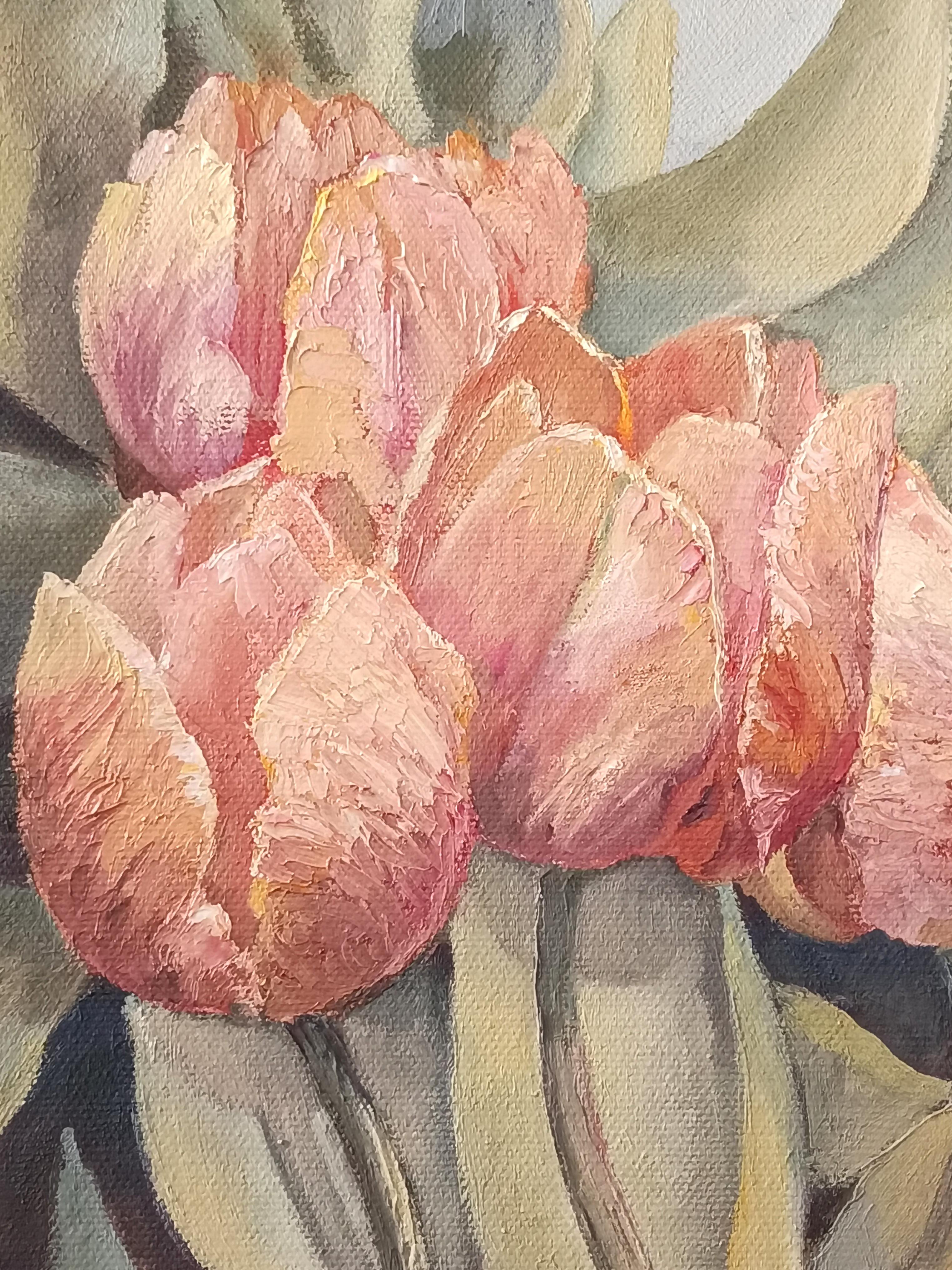Orangefarbene Tulpen brennen wie Feuer. Ihre Blütezeit ist flüchtig, und doch erinnern sie mich so lebhaft an den Frühling der Jugend - wenn man vor Energie strotzt, wenn sich die ganze Welt wie ein einziges großes Abenteuer anfühlt. Sie sprechen