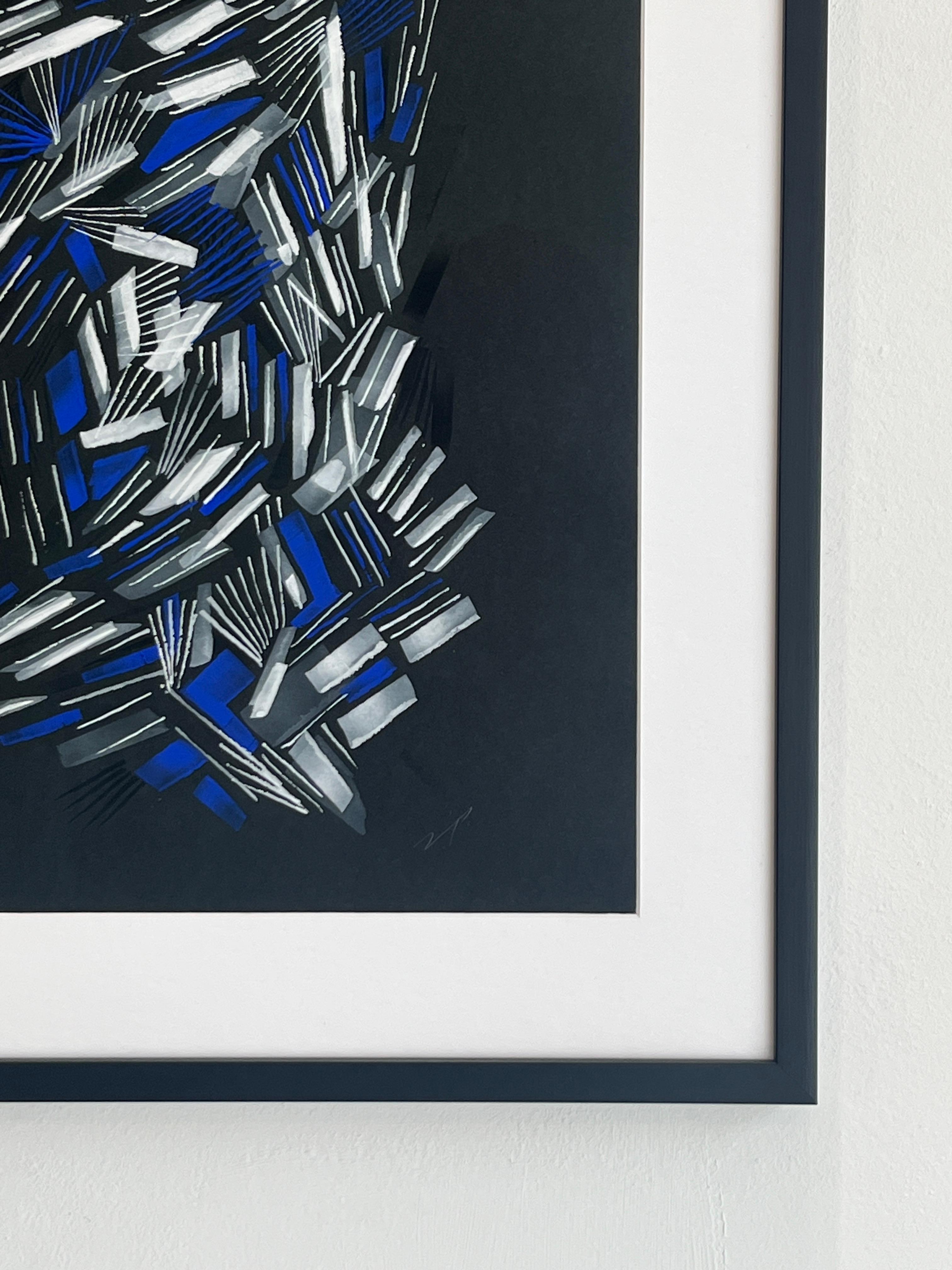 Nei dipinti di Tamara Vermunt, il bianco e il nero simboleggiano la luce e l'oscurità, non solo come concetti di colore ma come forze che creano forma e movimento. Utilizzando guazzo e pastello su carta nera, l'artista crea un'interazione dinamica