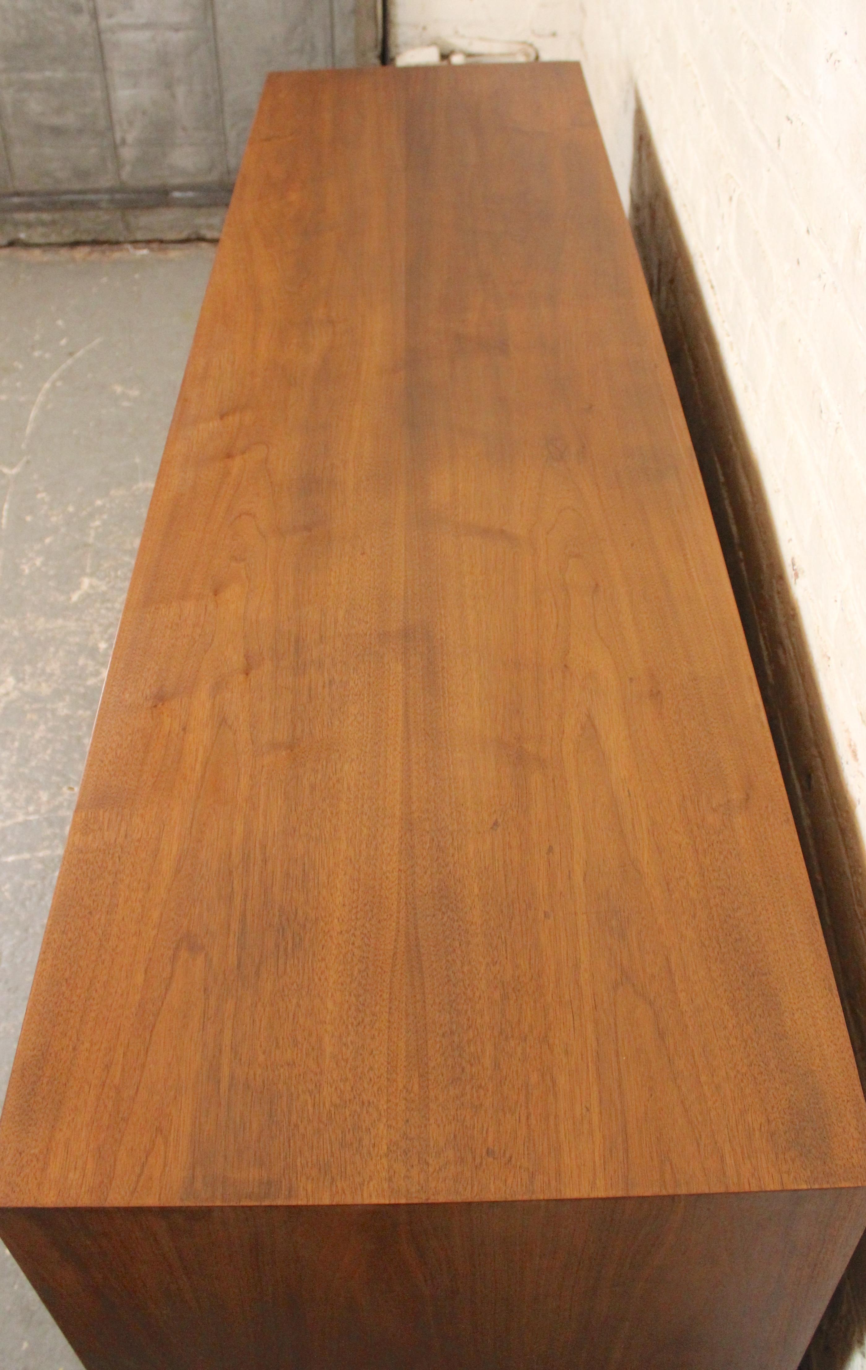 Comò con anta a tamburo di Furnette in vendita 2