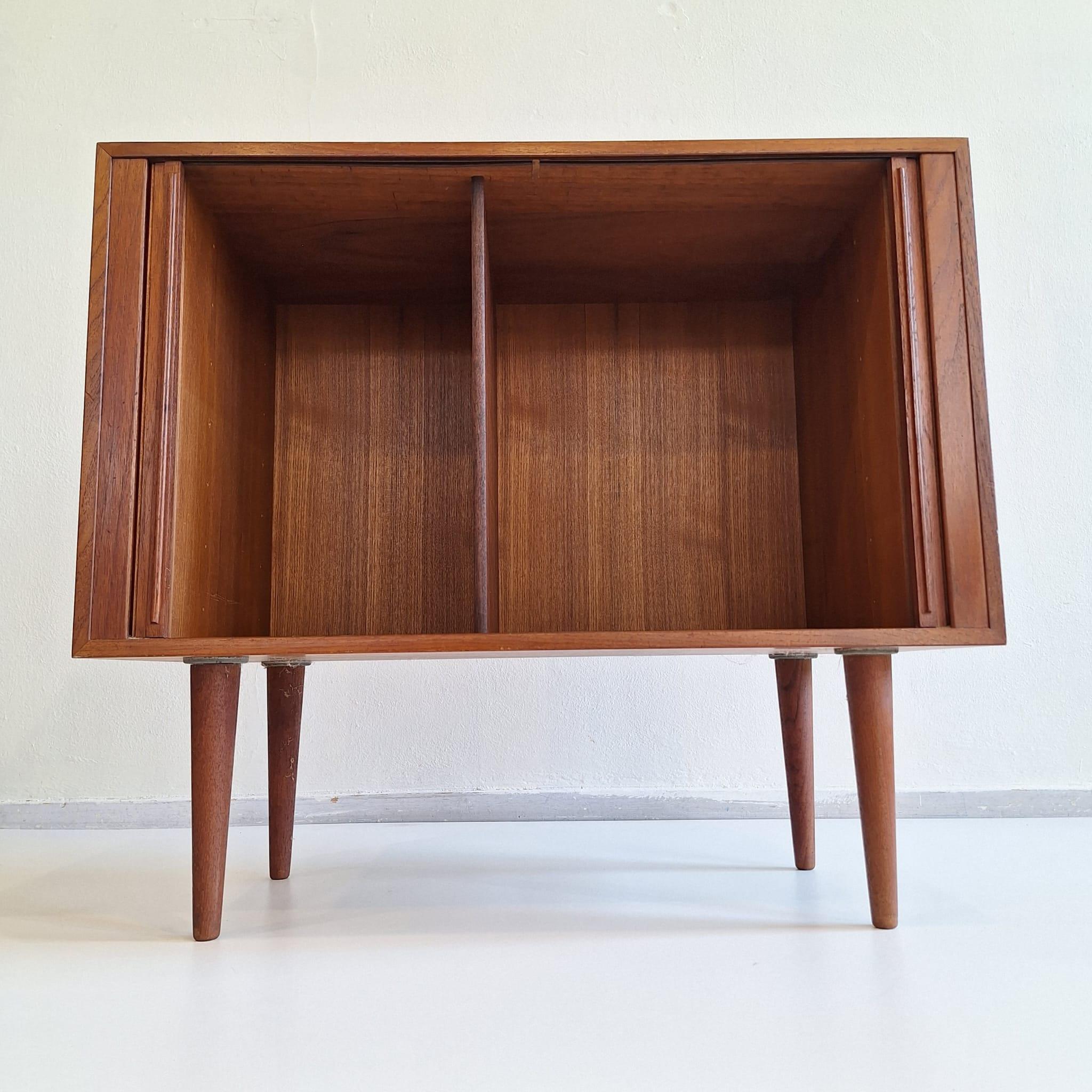 Armario de puertas correderas Tambour de Kai Kristiansen en venta 7