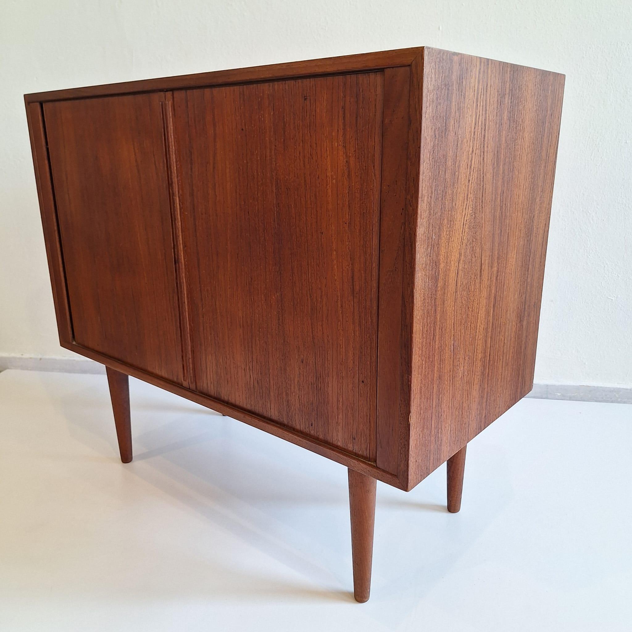 Armario de puertas correderas Tambour de Kai Kristiansen en venta 1