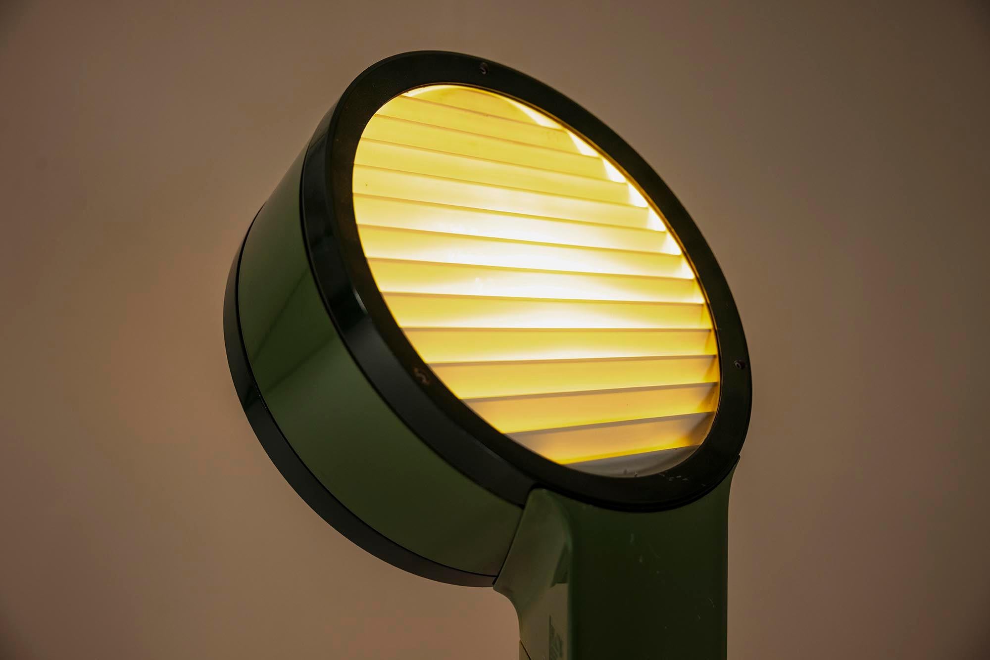 Lampada da terra di medie dimensioni 'Tamburo' di Tobia Scarpa per Flos, Italia, anni '70 in vendita 6