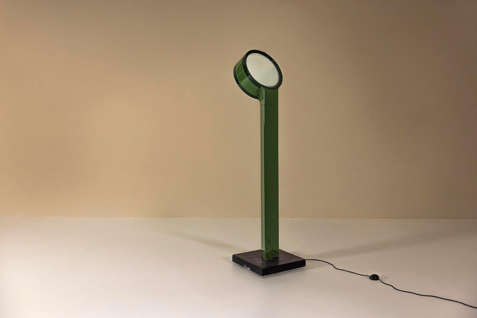 Lampada da terra di medie dimensioni 'Tamburo' di Tobia Scarpa per Flos, Italia, anni '70 in vendita 2