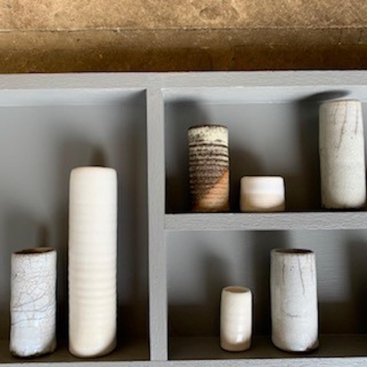 3 arcillas VII, Cerámica sobre piedra, Moderno, Cerámica enmarcada - Art Contemporáneo de Tamsin Levene