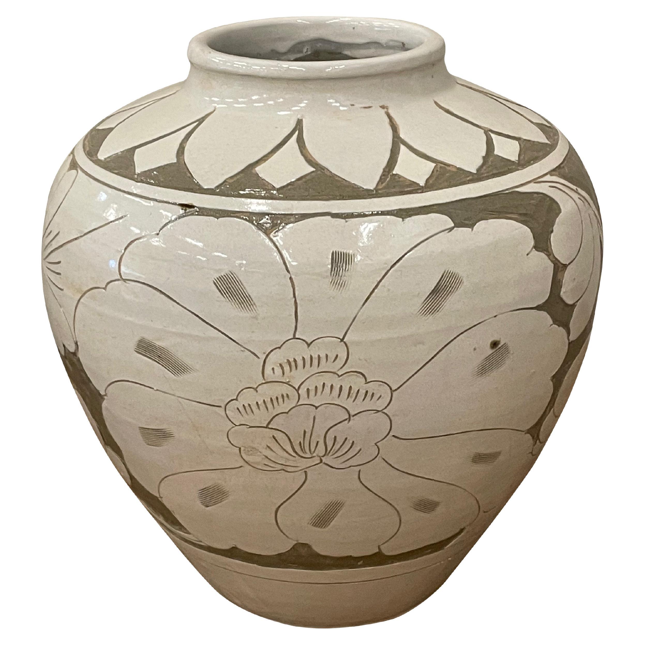 Vase en forme de bol gaufré, Tan et Cream, Chine, Contemporain