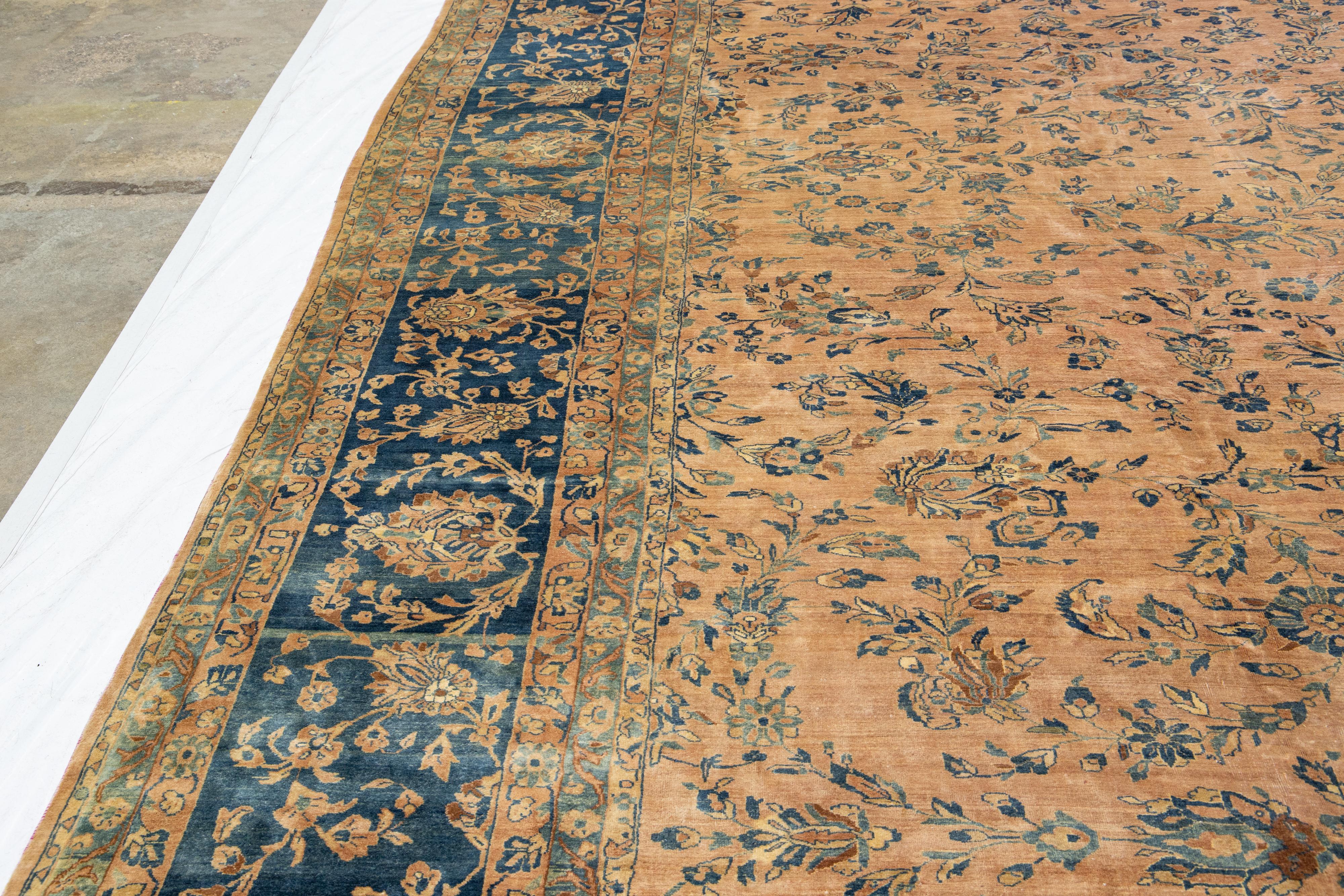 Tappeto in lana persiana oversize fatto a mano Tabriz antico Tan con disegno floreale in vendita 2