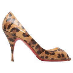 Tan & Black Christian Louboutin Patent Leopard Print Peep-Toe Pumps Taglia 38.5
