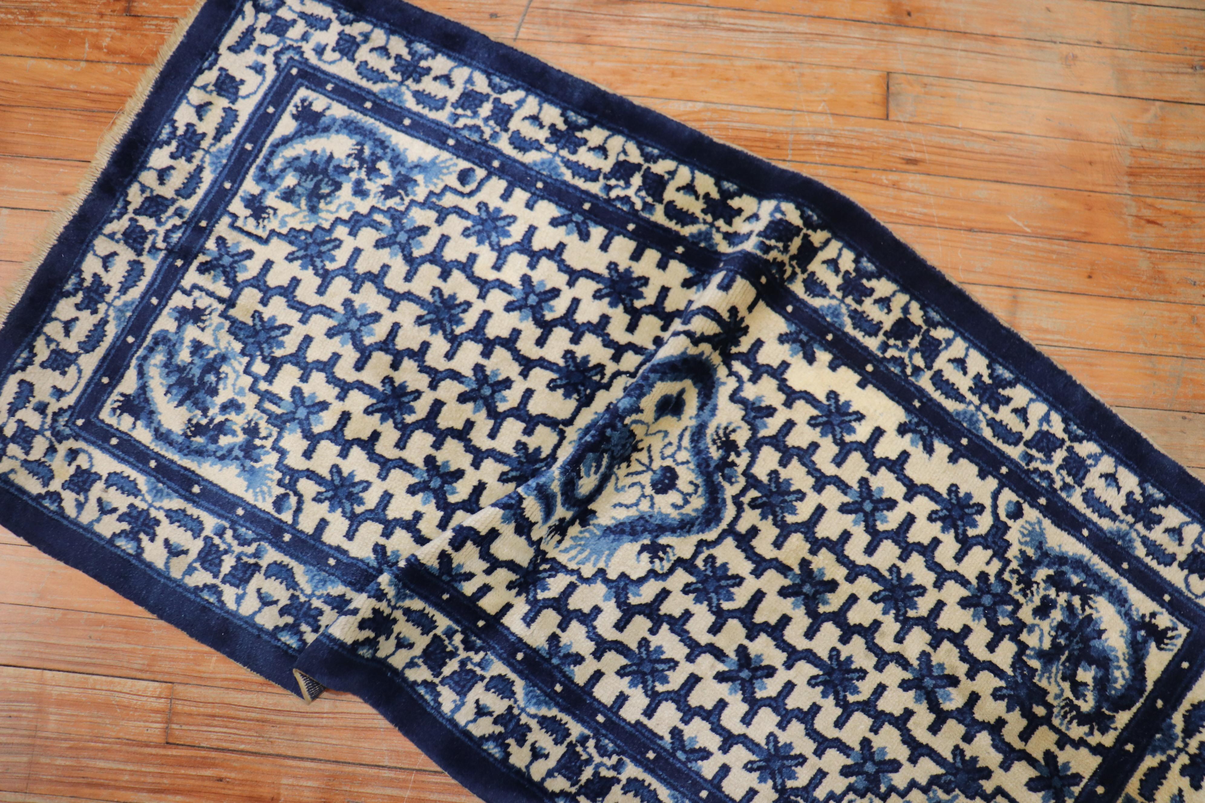 Tan Blue Chinese Scatter Size Dragon Medallion Rug In Good Condition In New York, NY