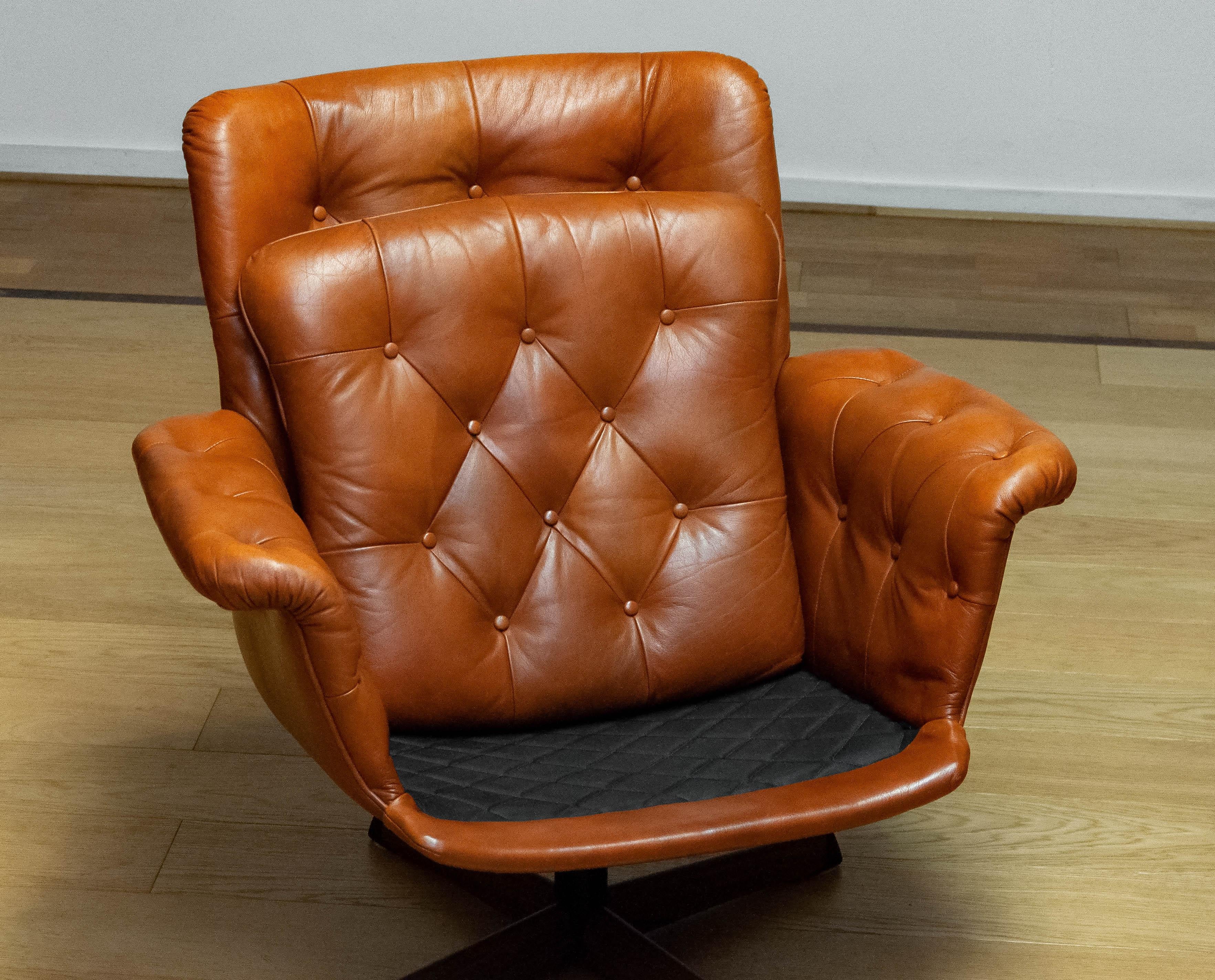 Tan Brown Padded Leather Swivel Chair Göte Nassjö Sweden 1960s For Sale 5