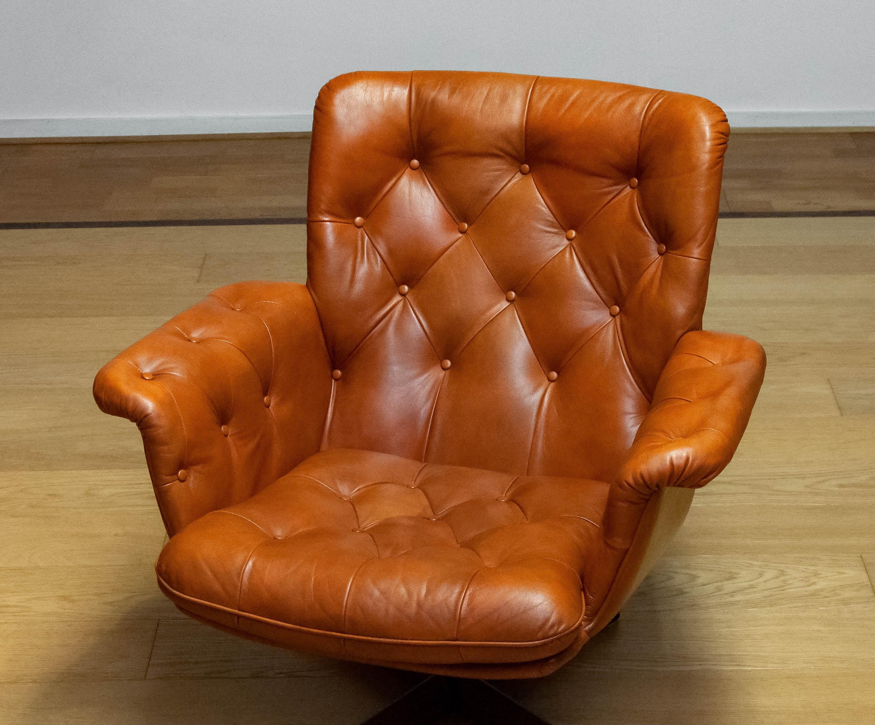 Tan Brown Padded Leather Swivel Chair Göte Nassjö Sweden 1960s For Sale 1