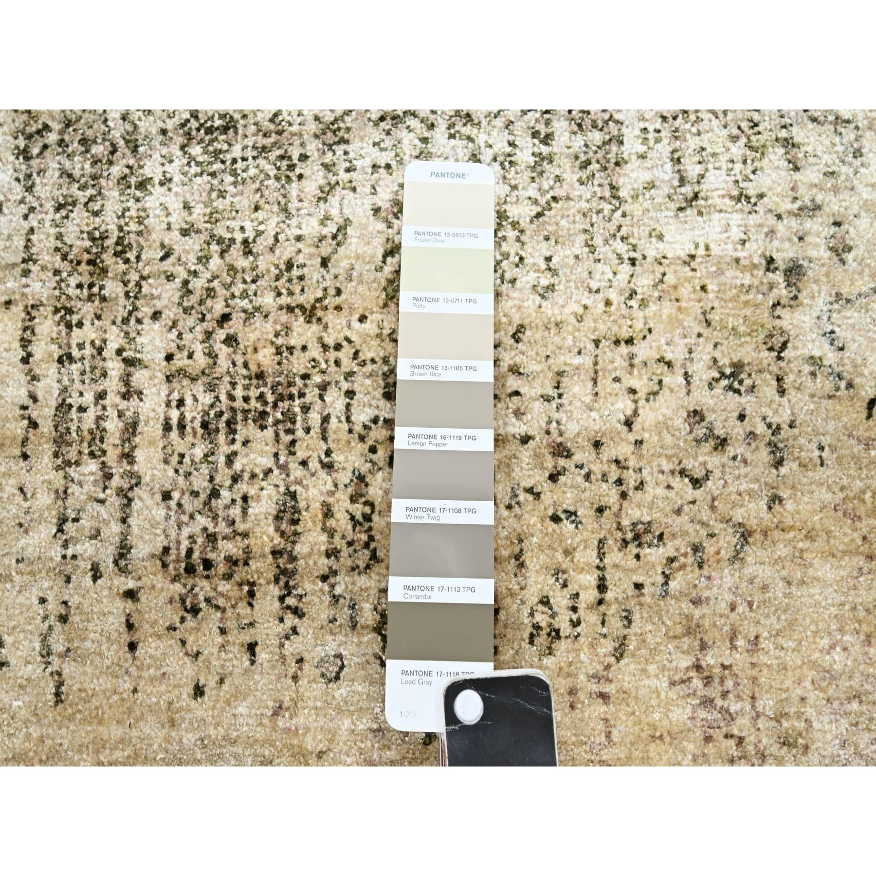XXIe siècle et contemporain Tan Brown THE EYE Pure Silk Soft to the Touch Hand Knotsted Rug 9'0