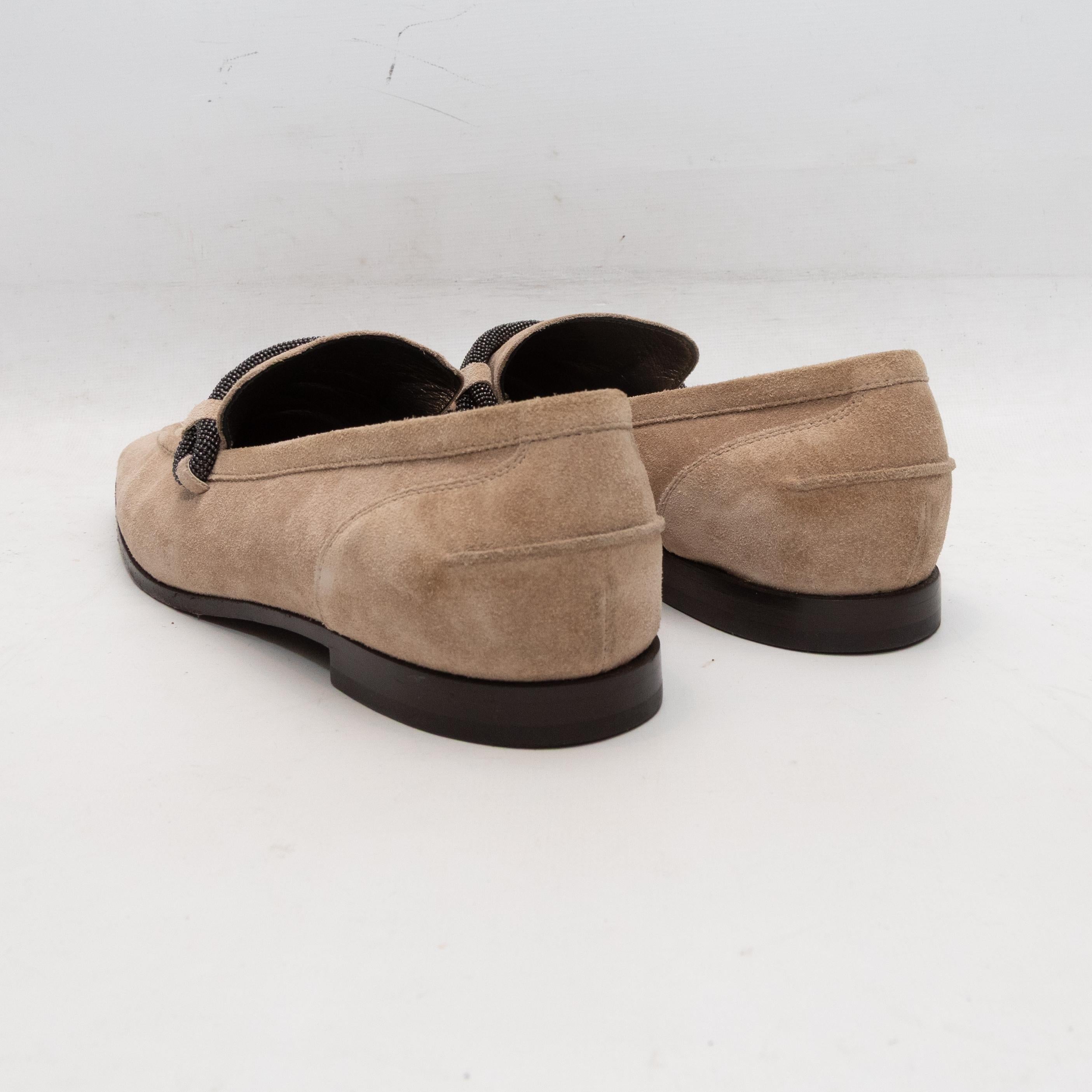 Tan Brunello Cucinelli Suede Monili-Trimmed Loafers Size 39 Marrón en venta
