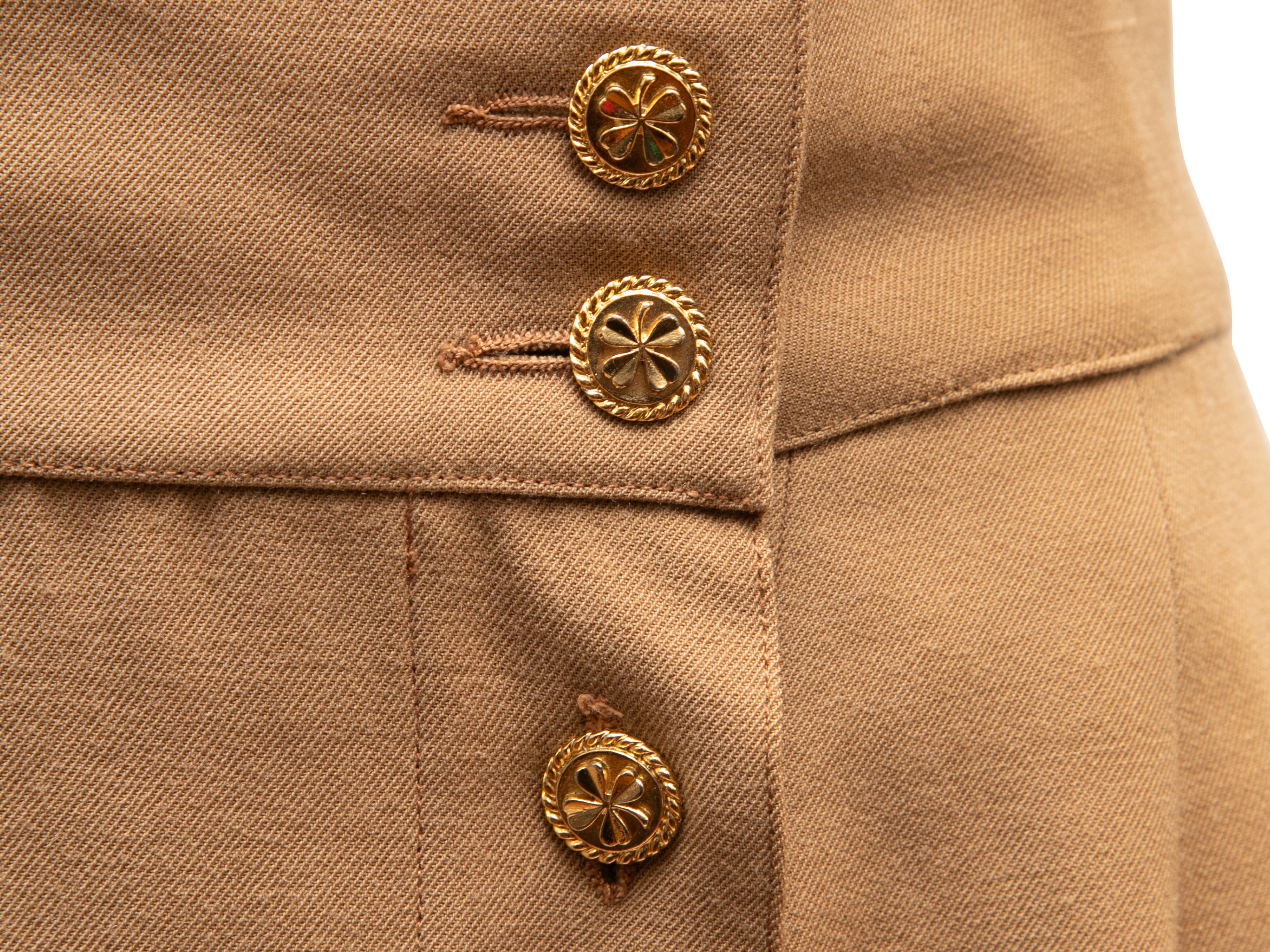 Gonna a tubino al ginocchio Chanel Tan taglia US S In condizioni buone in vendita a New York, NY