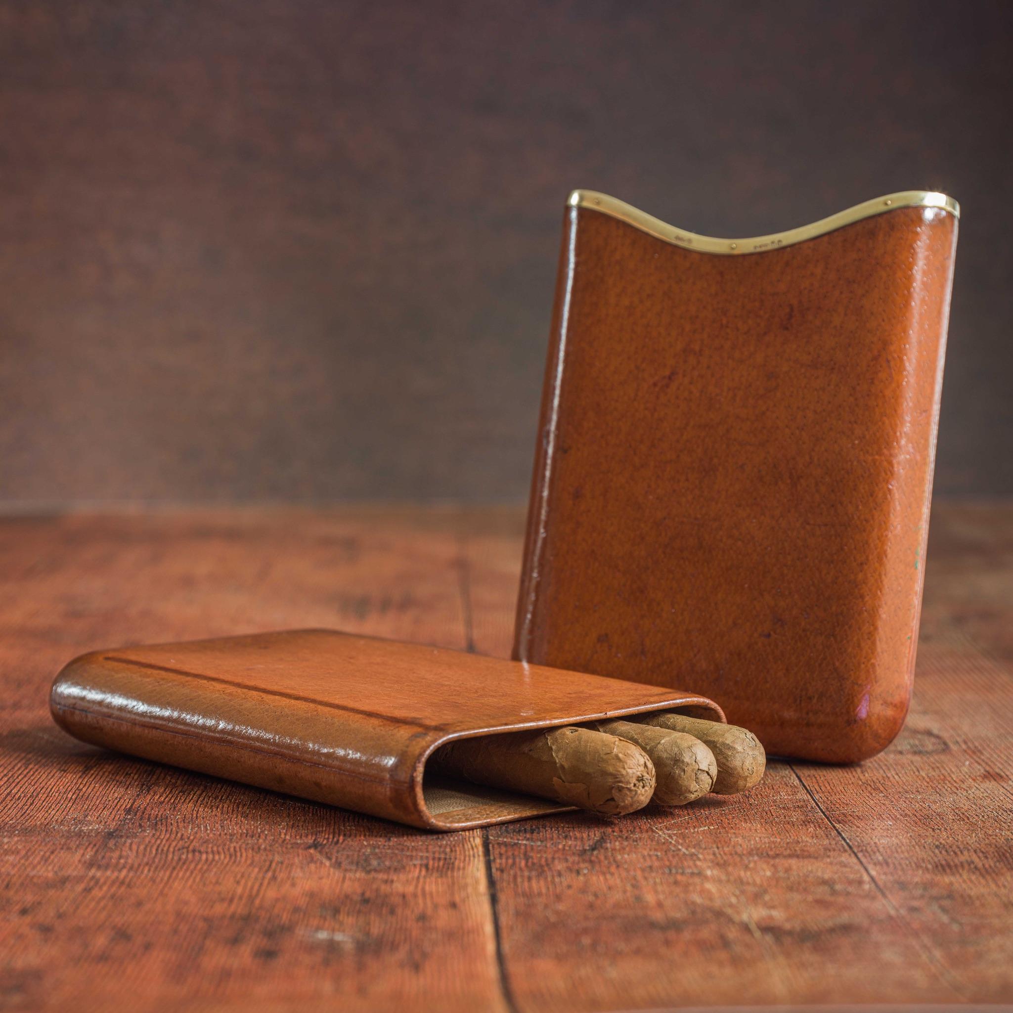 Tan Cigar Case, Hallmarked 1947 In Good Condition In London, GB
