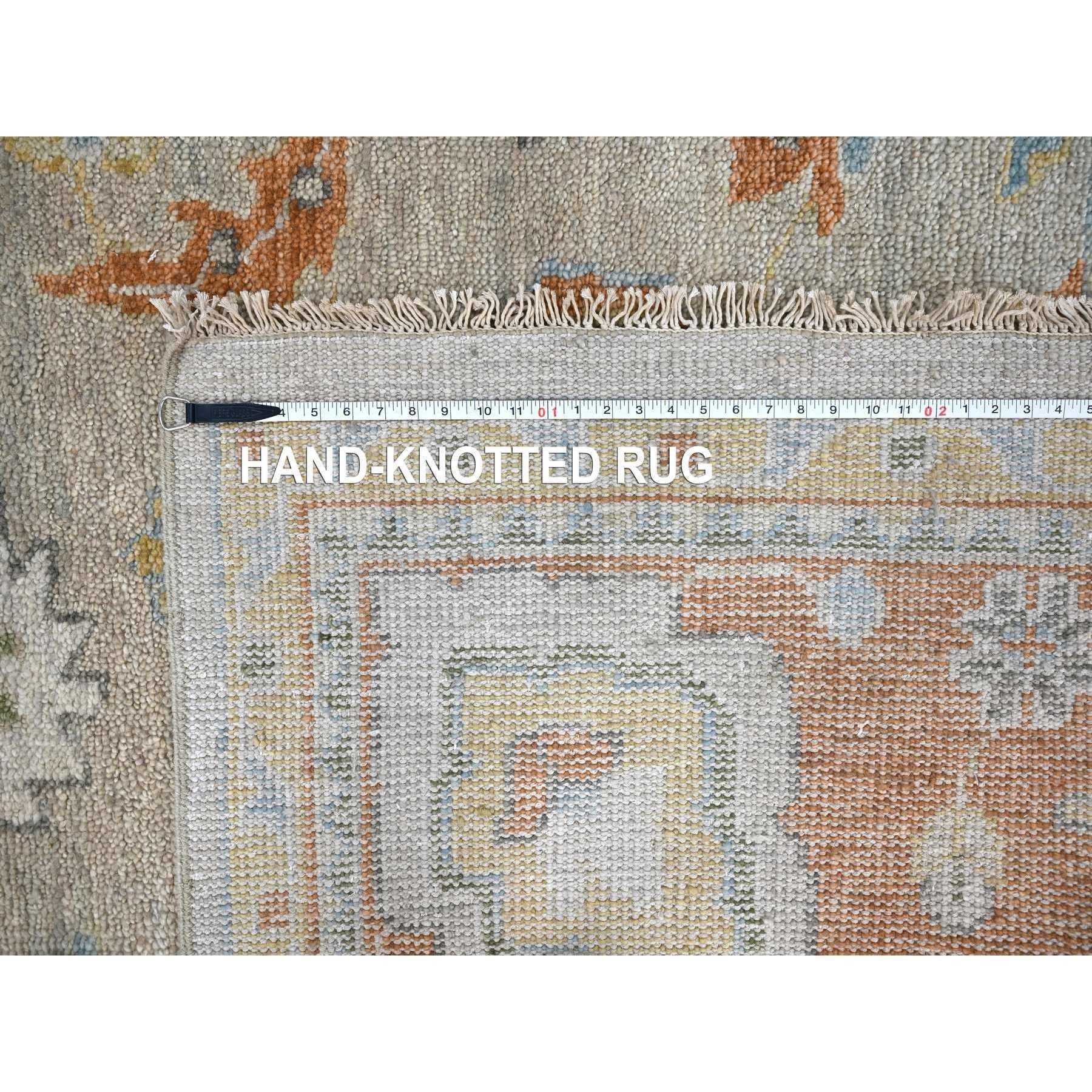 Tapis surdimensionné Oushak Design en laine douce nouée à la main 11'10