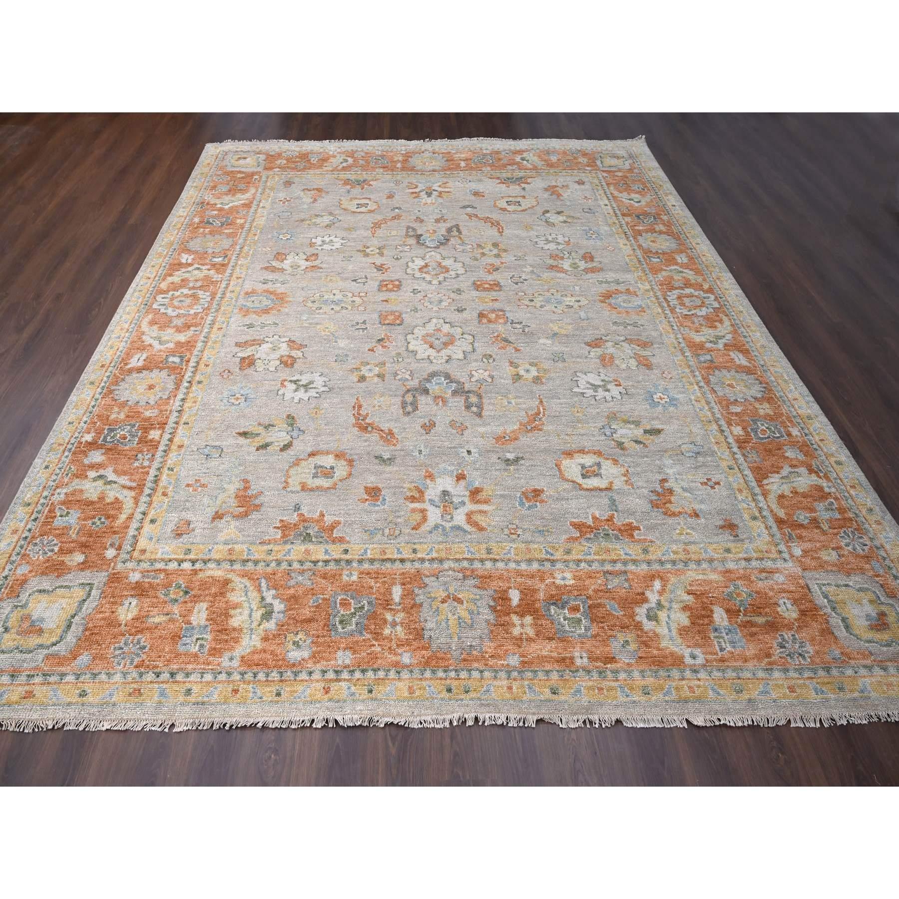 Ce fabuleux tapis noué à la main a été créé et conçu pour une résistance et une durabilité accrues. Ce tapis a été fabriqué à la main pendant des semaines selon la méthode traditionnelle qui est utilisée pour faire des
Taille exacte du tapis en