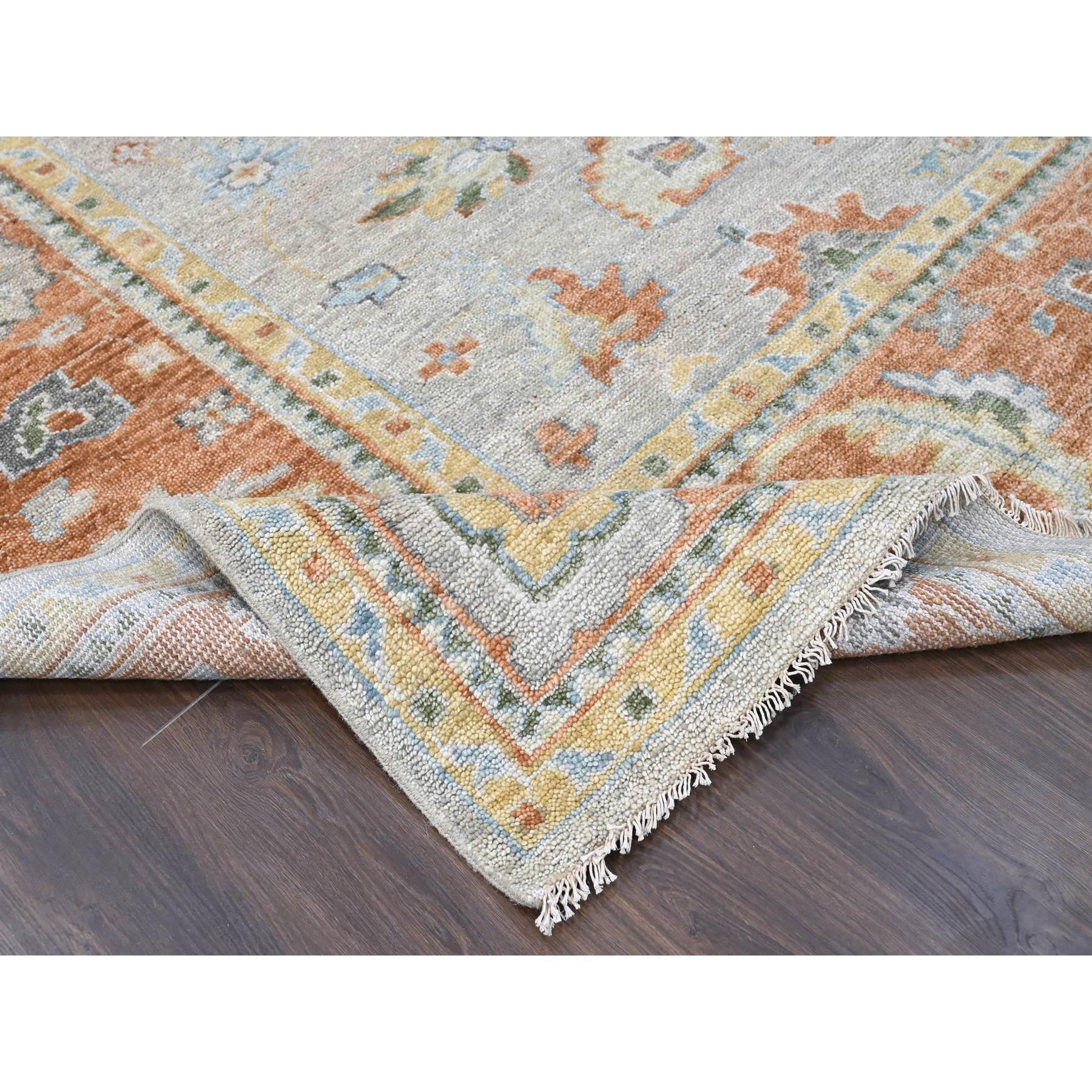 XXIe siècle et contemporain Tapis surdimensionné Oushak Design en laine douce nouée à la main 11'10
