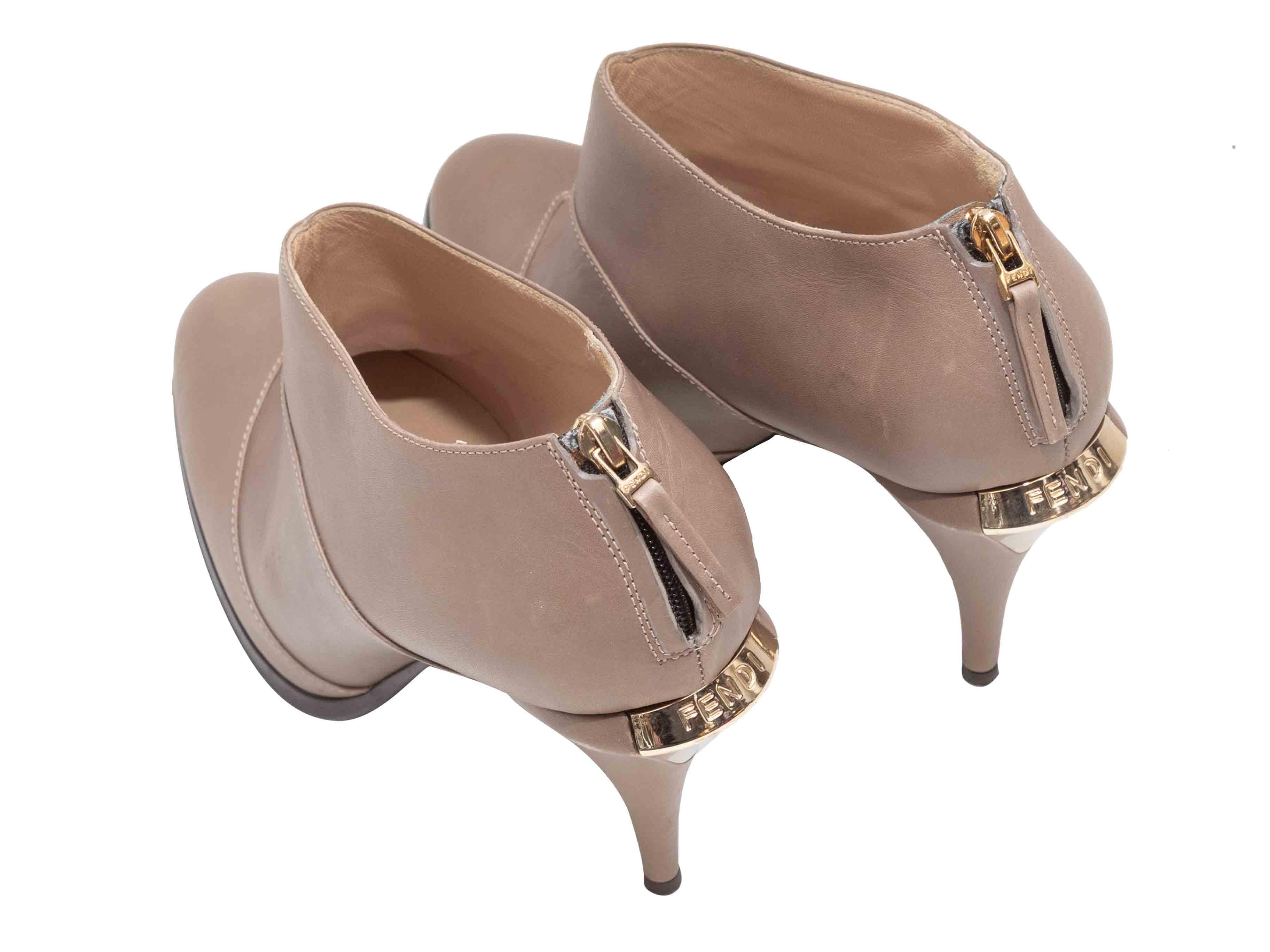 Botines con puntera Fendi color canela Talla 39 Marrón en venta