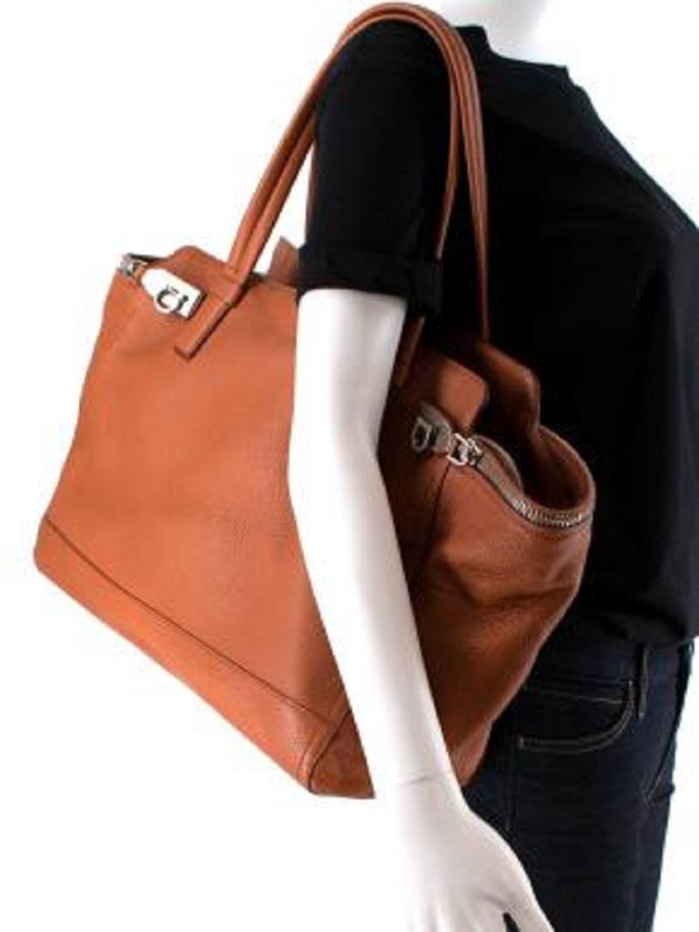 Women's Tan Grained Leather Handbag For Sale