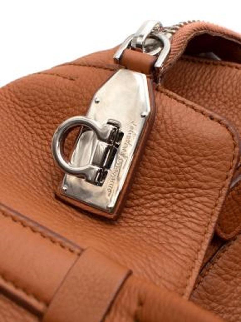 Tan Grained Leather Handbag For Sale 2